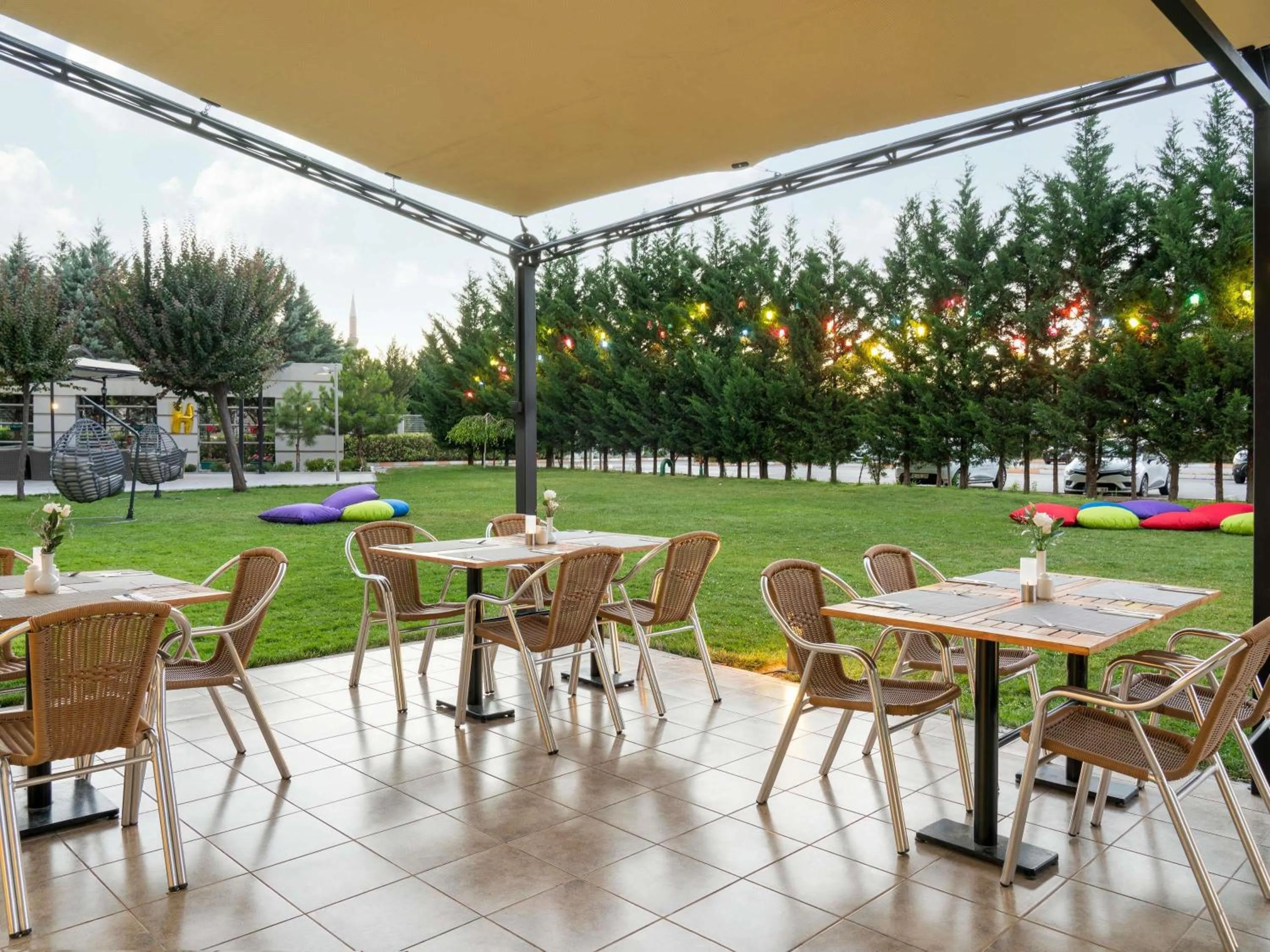 Restaurant/places to eat in Ibis Kayseri