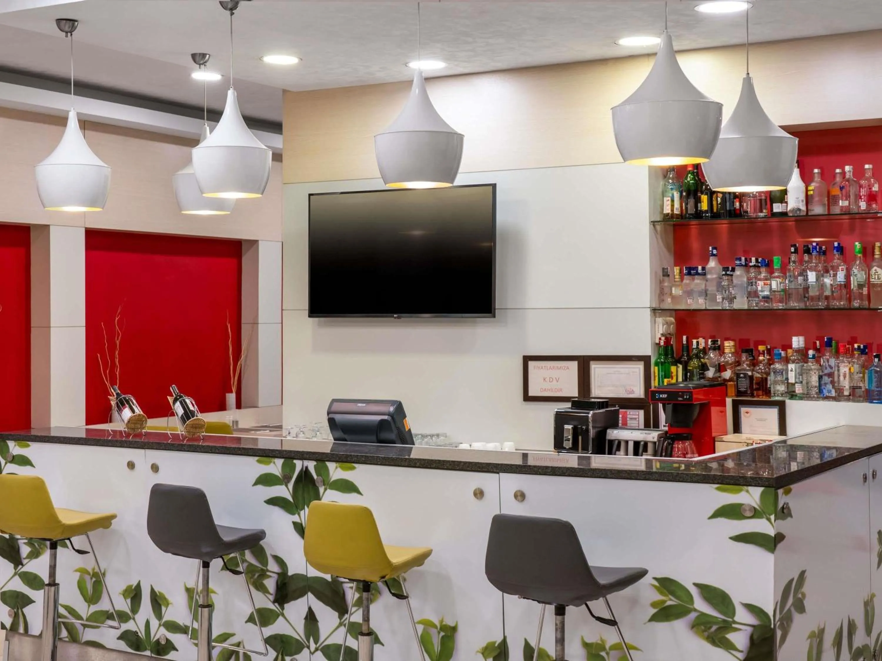 Lounge or bar in Ibis Kayseri
