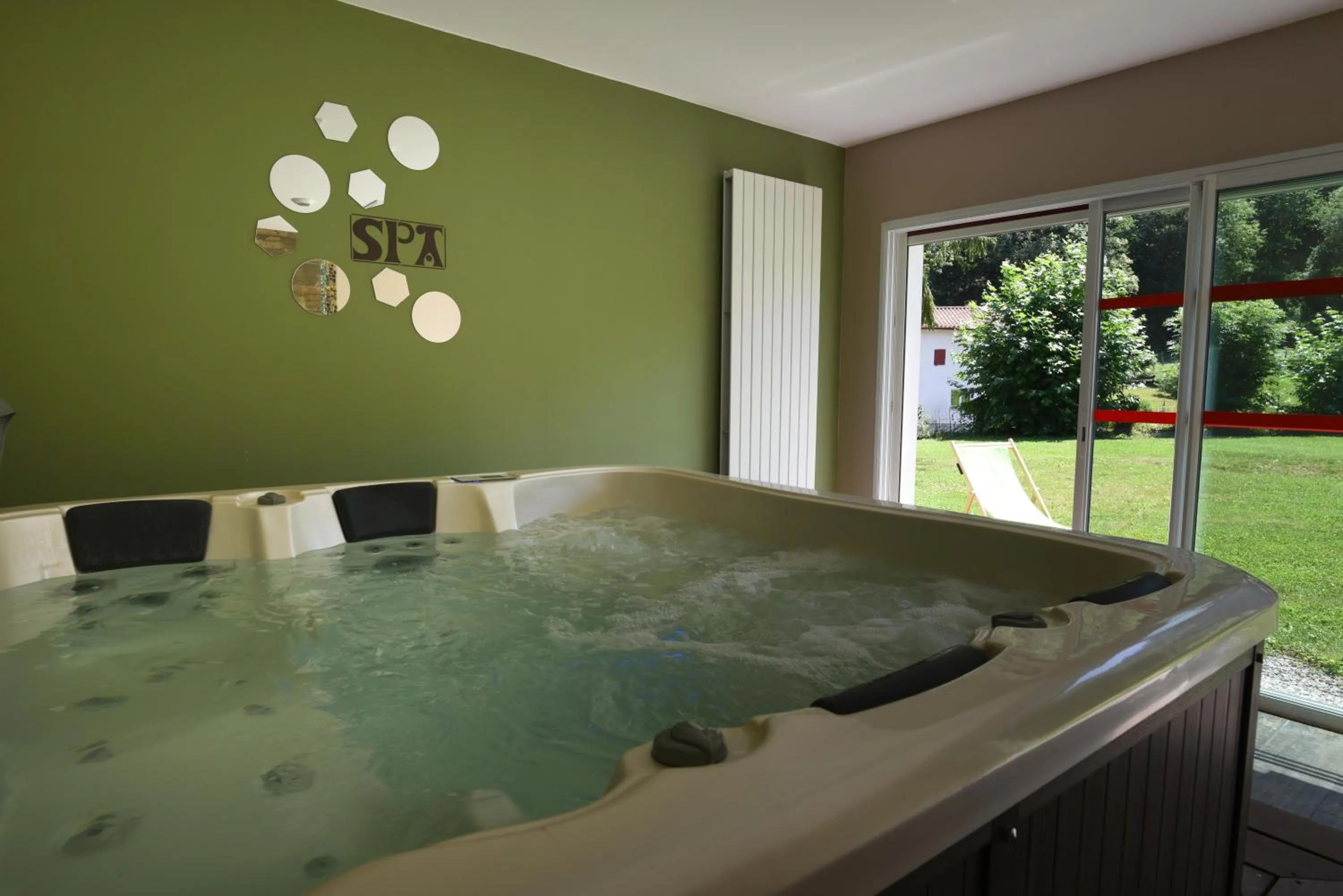 Logis Hôtel Andreinia & Cabanes