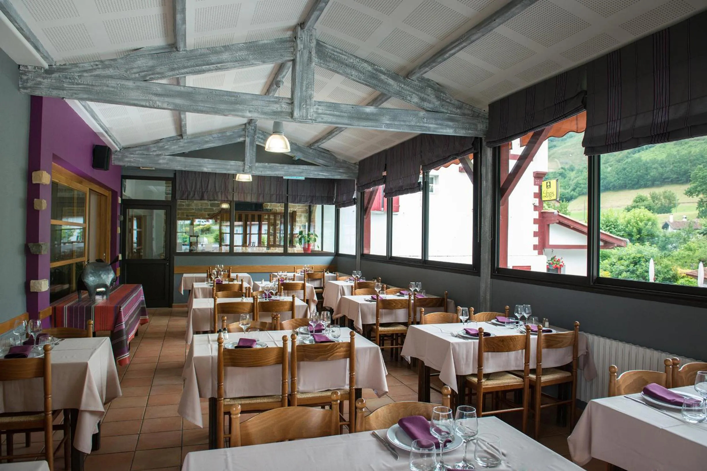 Restaurant/places to eat in Logis Hôtel Andreinia & Cabanes