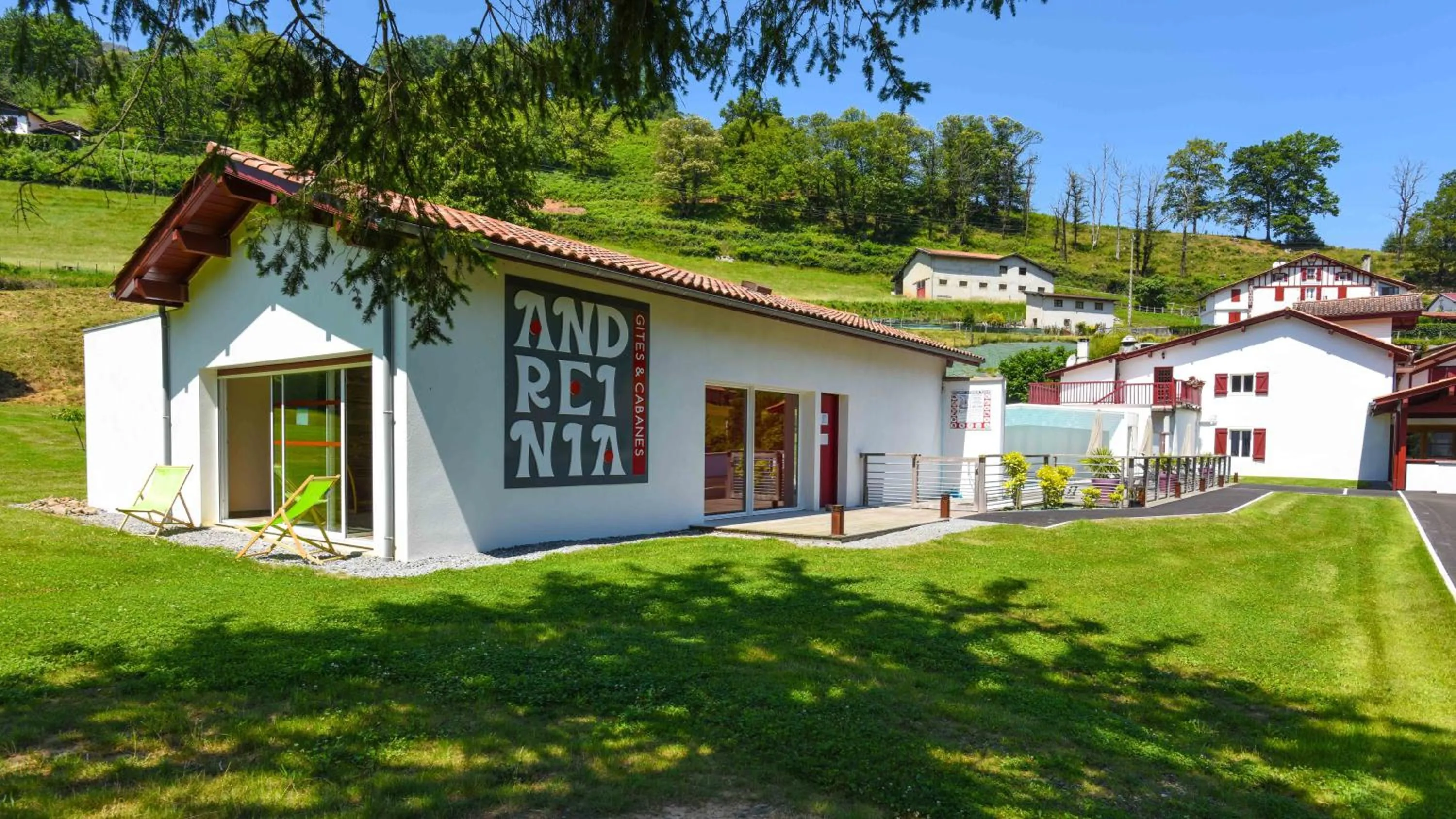 Logis Hôtel Andreinia & Cabanes