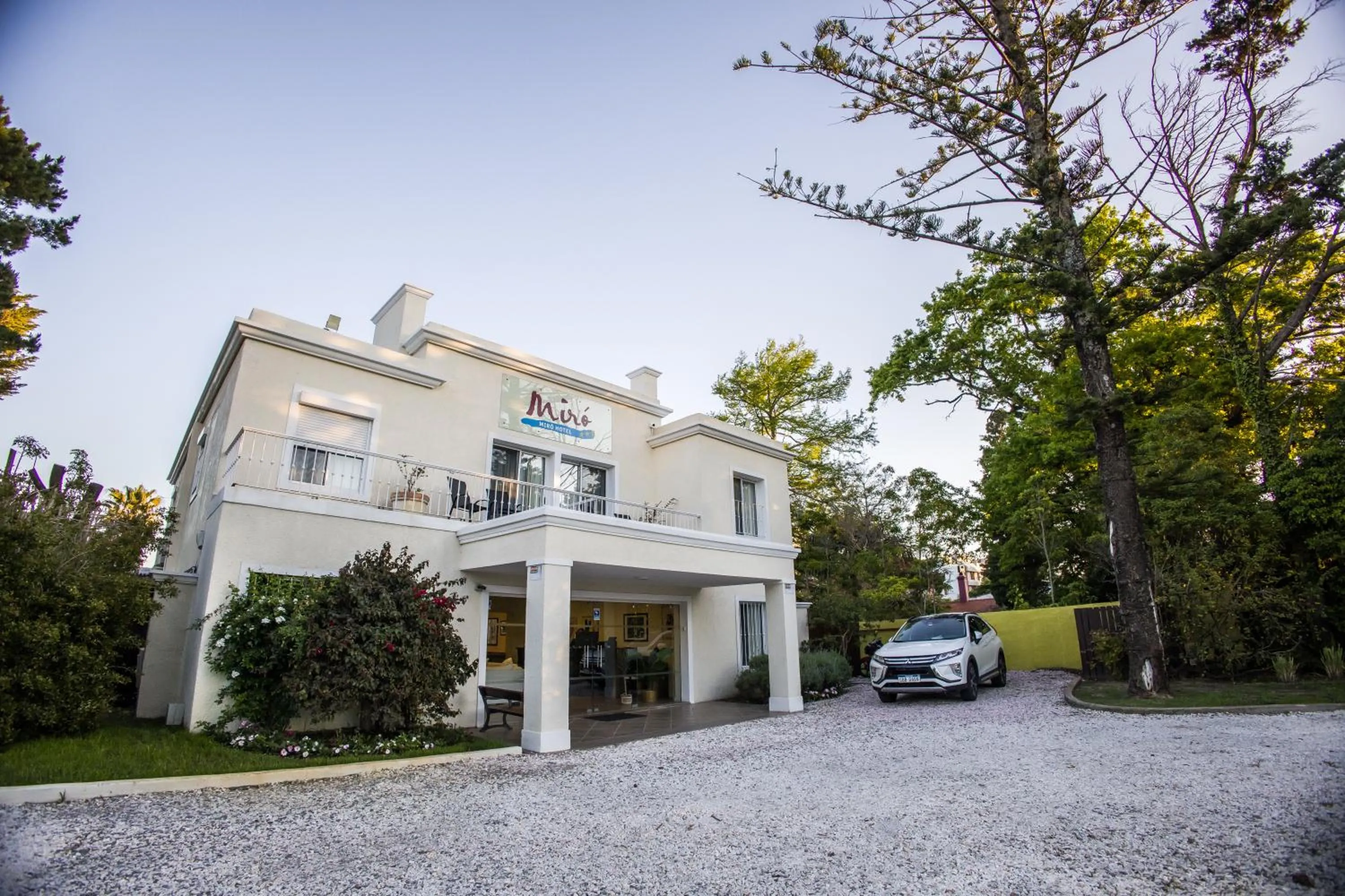 Facade/entrance in Joan Miró Hotel
