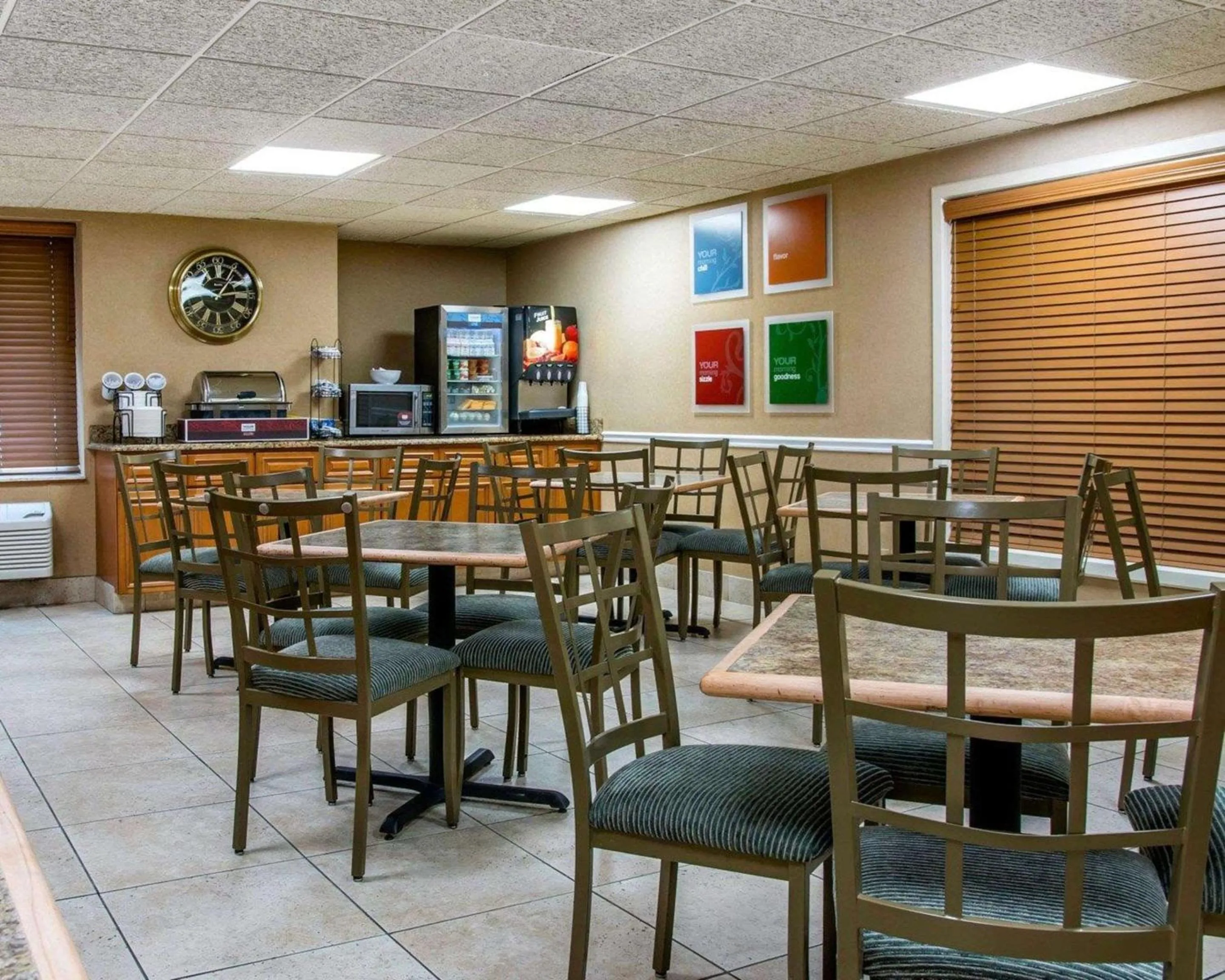 Restaurant/places to eat in Comfort Inn