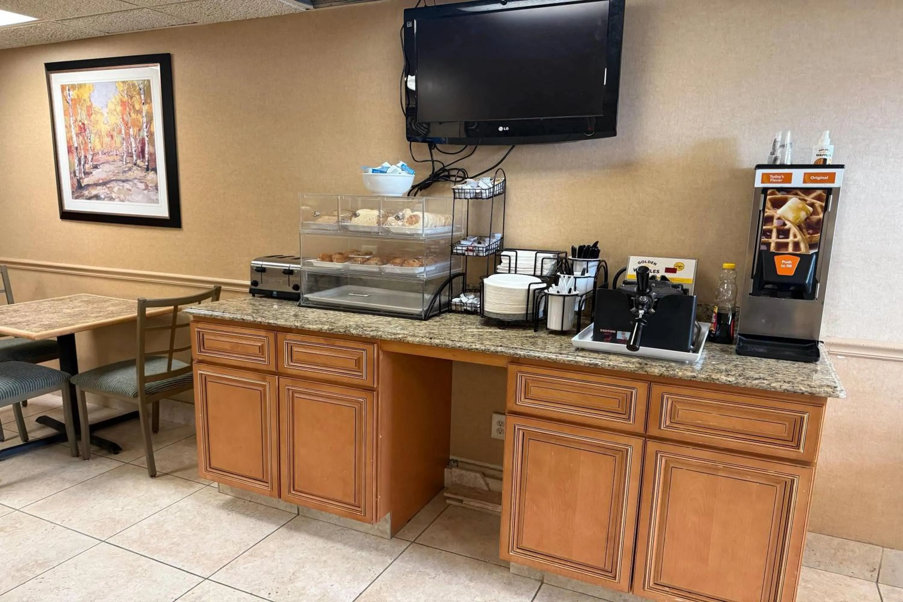 Property building in Wingate by Wyndham Livonia