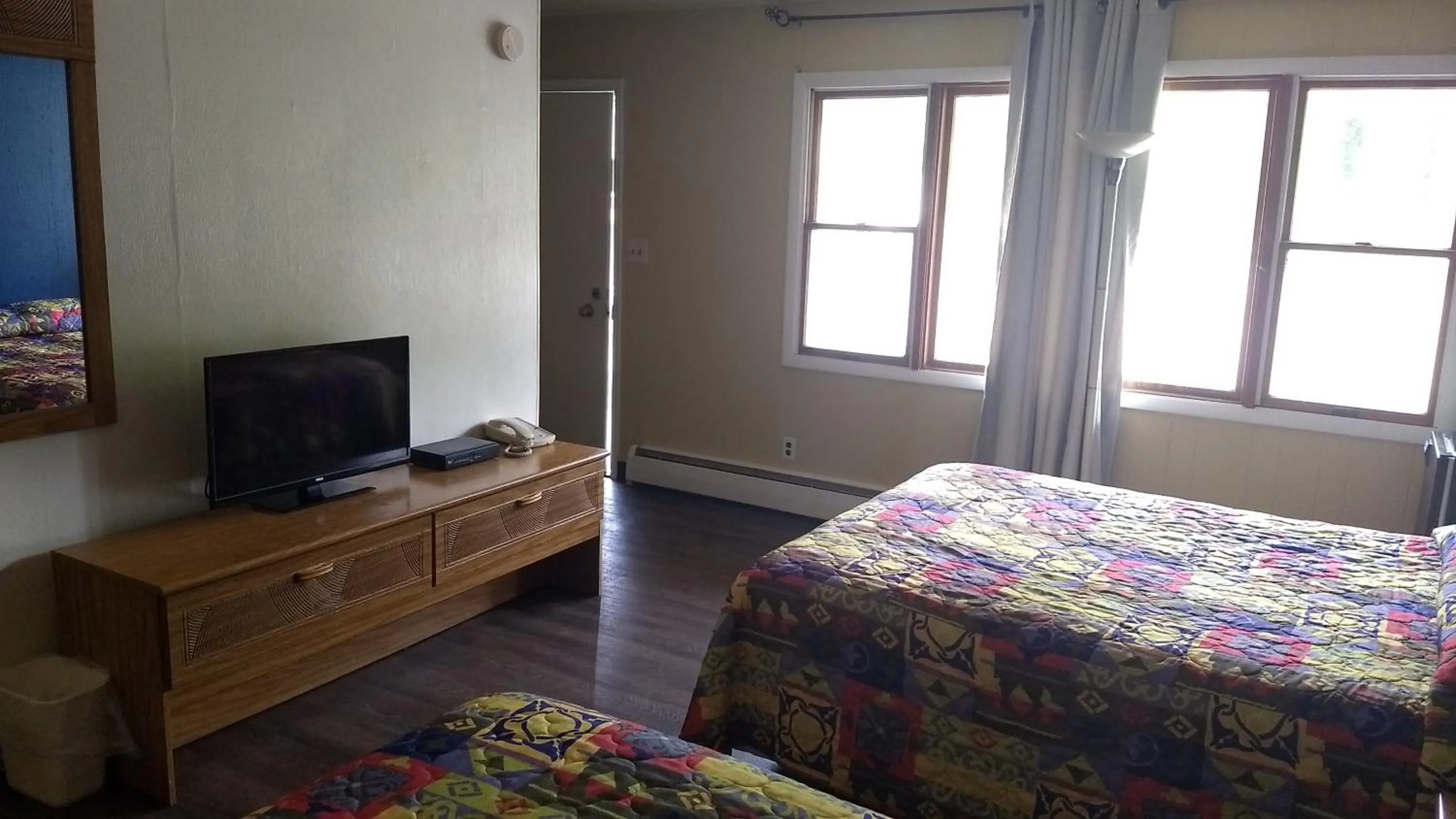 Bedroom, Bed in Baw Beese Inn