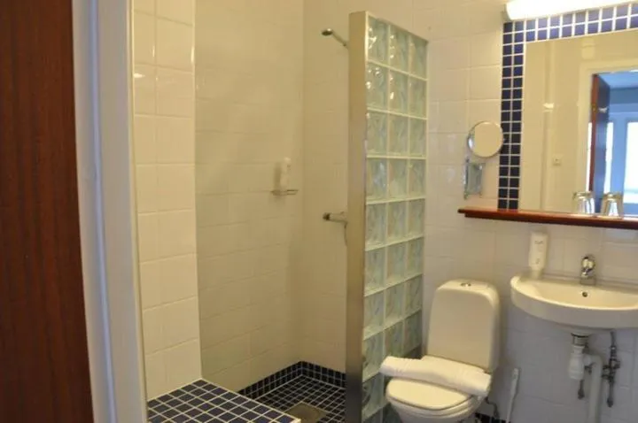 Bathroom in Strand Hotell