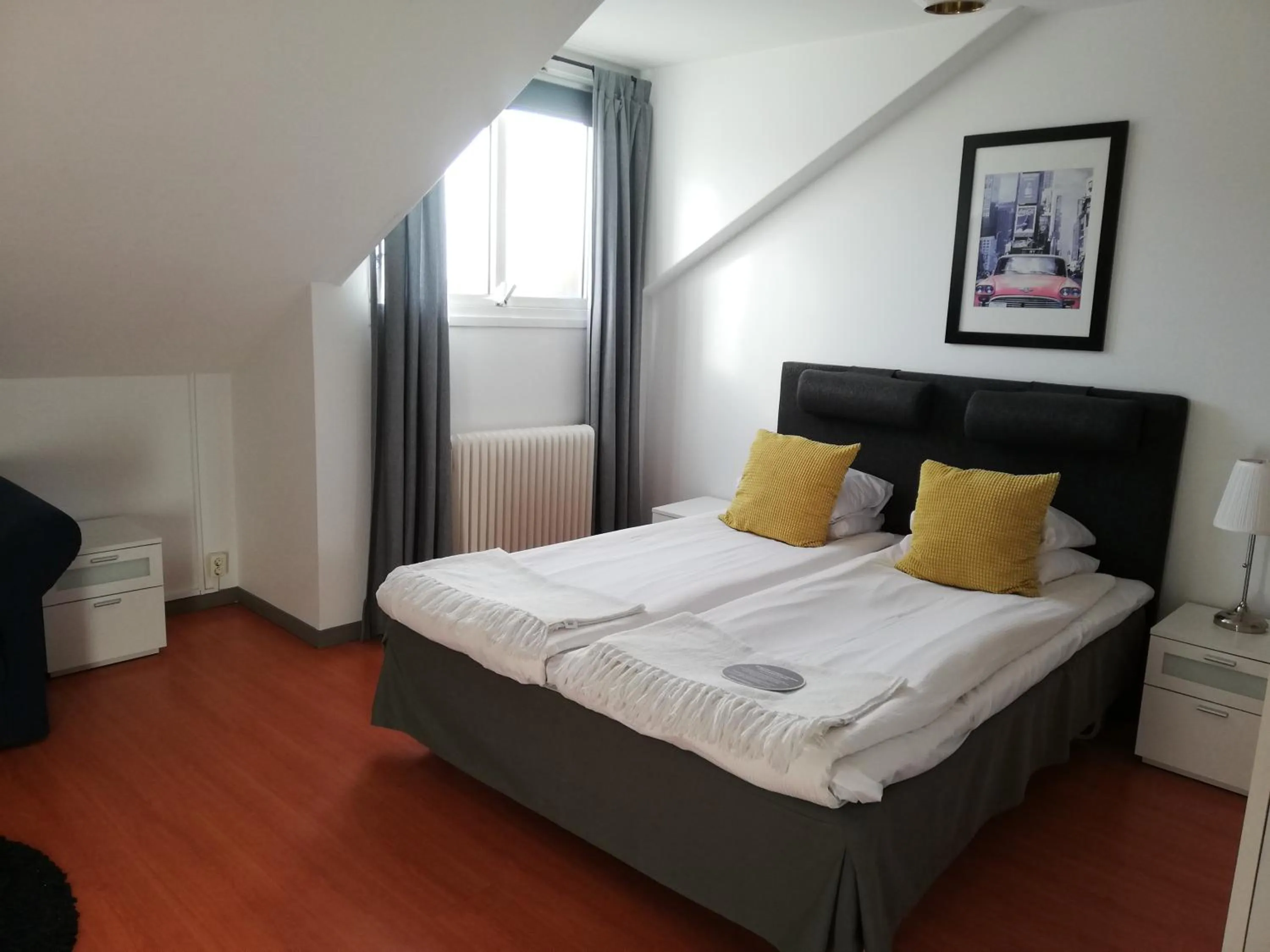 Bed in Strand Hotell