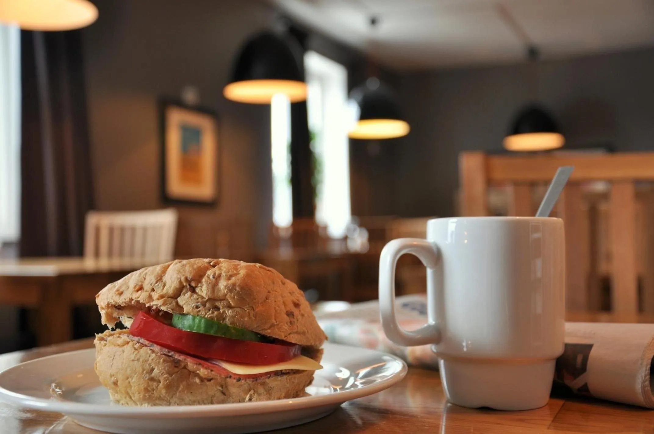 Food and drinks in Strand Hotell