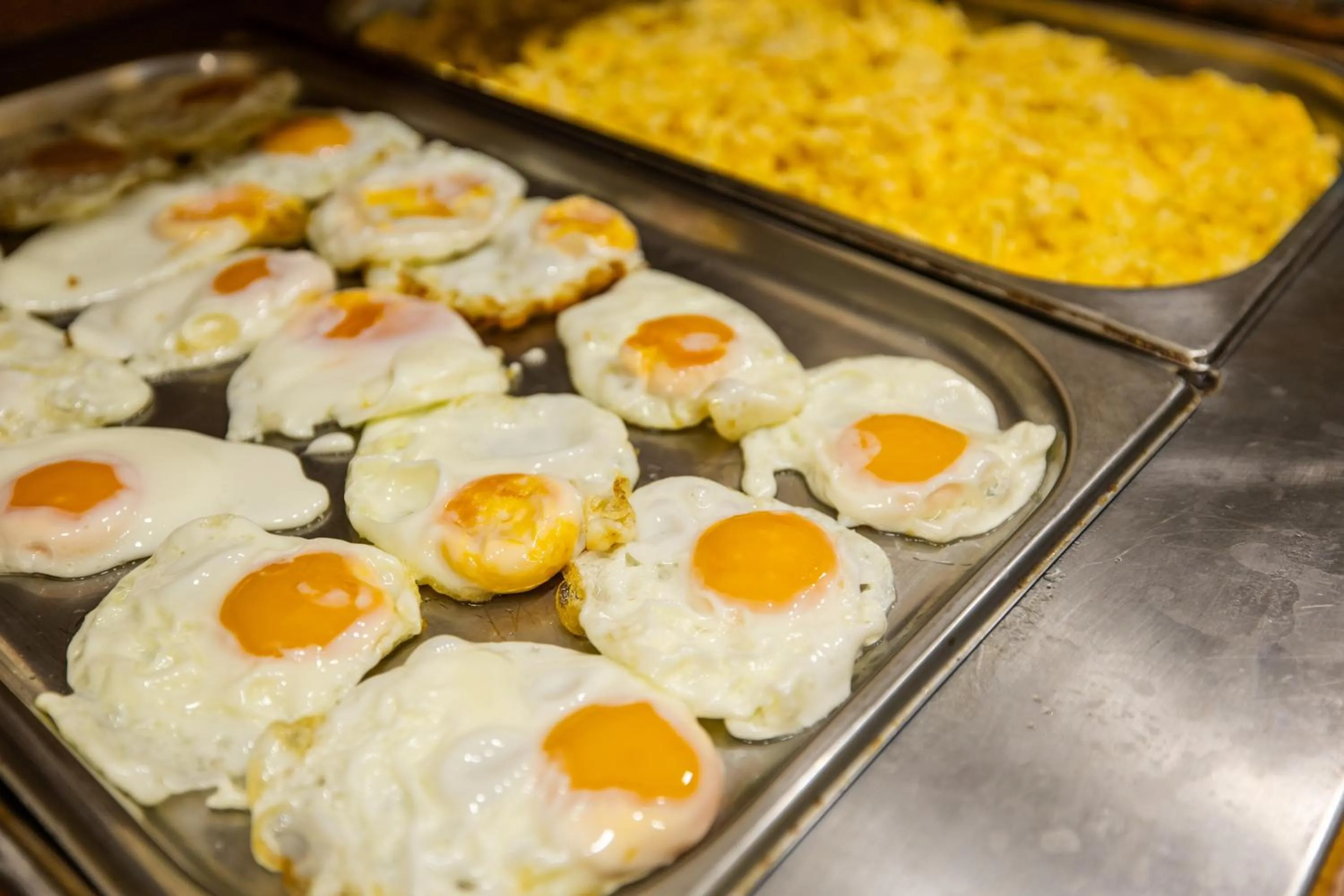 Buffet breakfast in Hotel Slavyanski