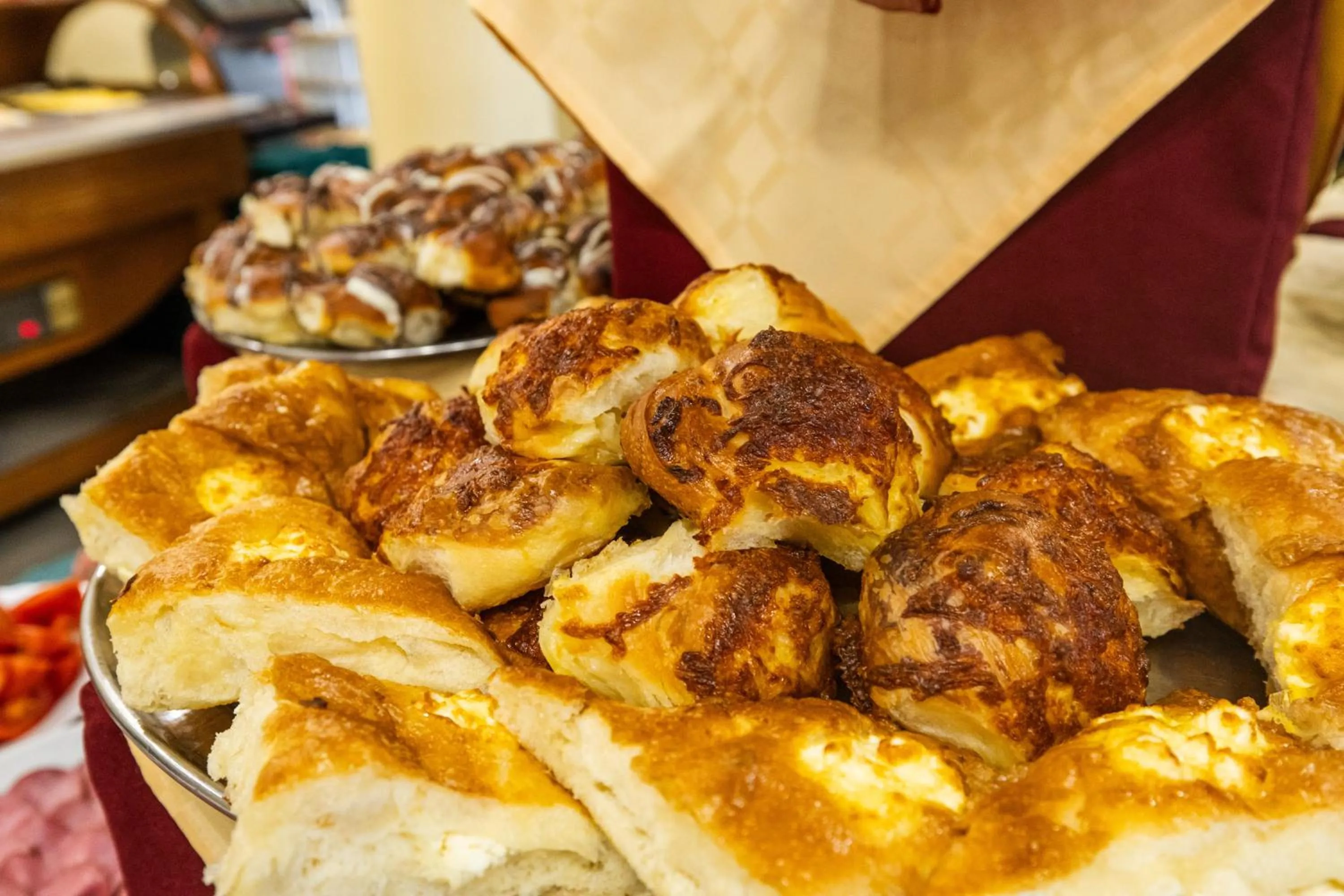 Buffet breakfast in Hotel Slavyanski