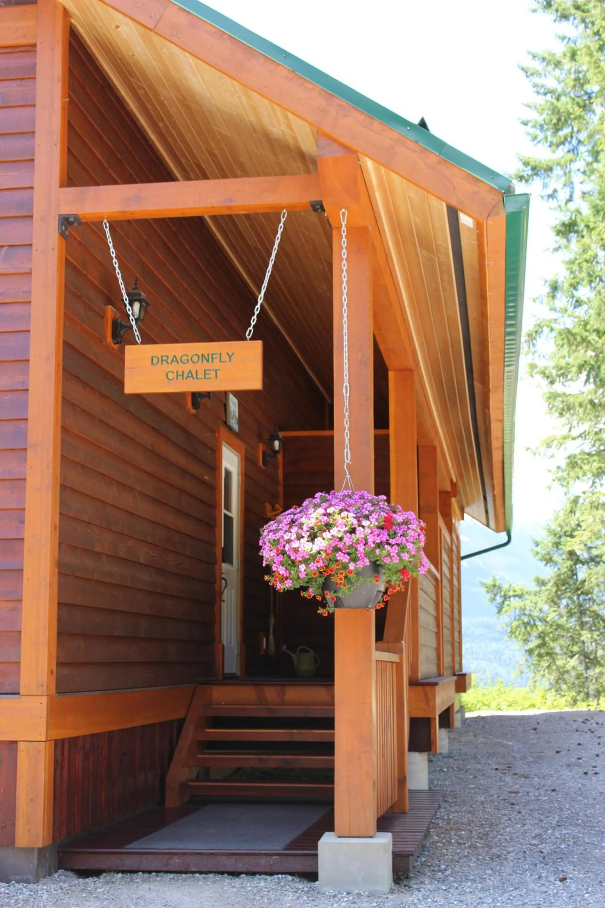 Property building in Cedar House Restaurant & Chalets
