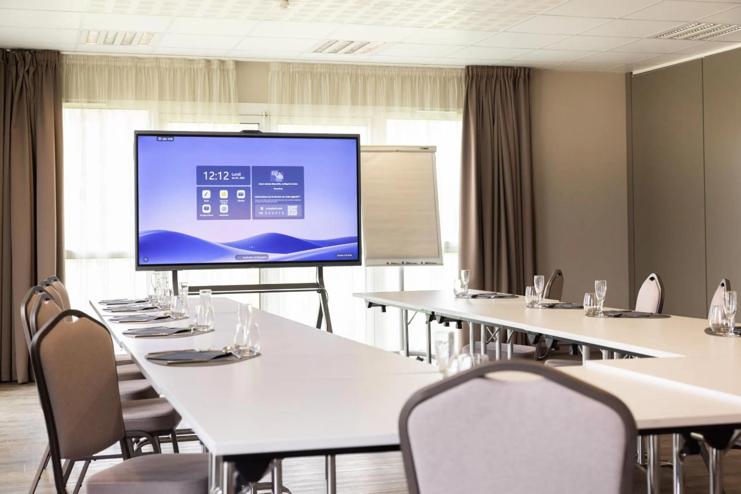TV and multimedia in Brit Hotel Saint-Méen-le-Grand en Brocéliande