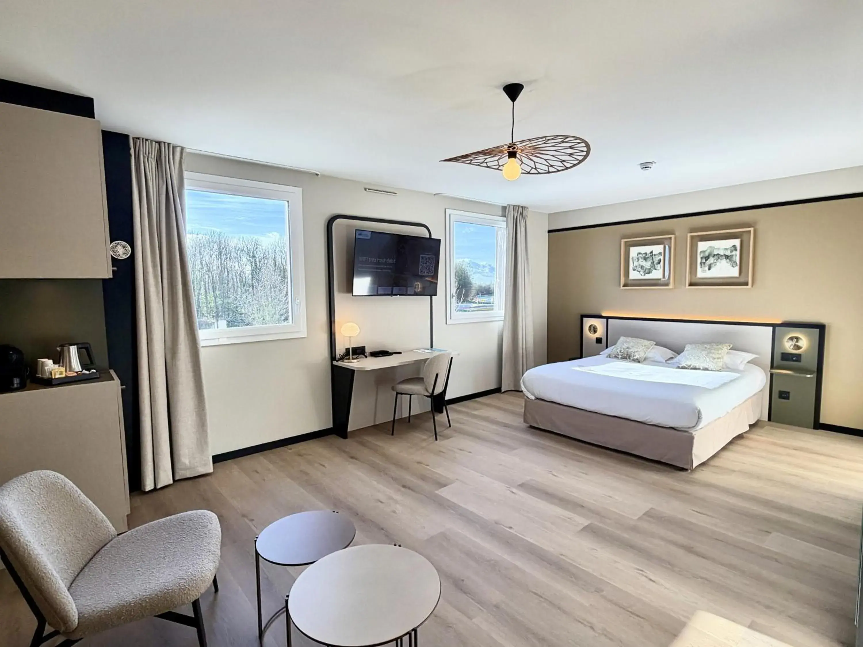 Deluxe Suite in Brit Hotel Saint-Méen-le-Grand en Brocéliande Deluxe Suite in Brit Hotel Saint-Méen-le-Grand en Brocéliande