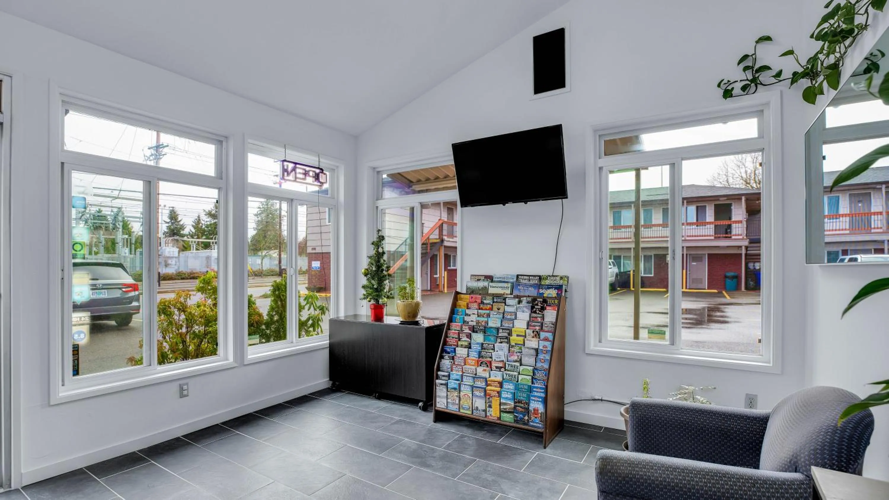 Lobby or reception in Viking Motel