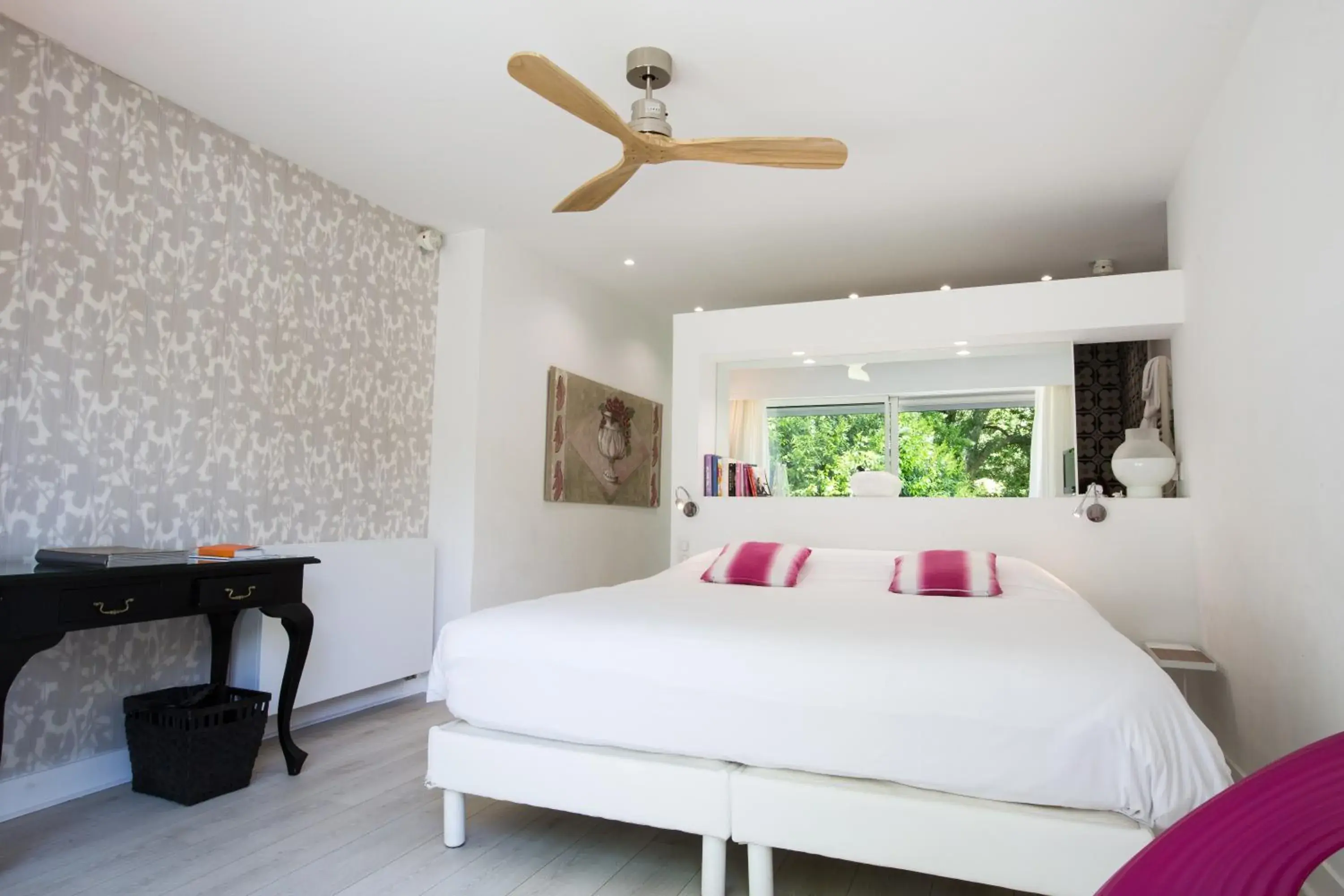 Superior Family Pavillon Room in Château du Clair de Lune - Boutique Luxury Hotel Superior Family Pavillon Room in Château du Clair de Lune - Boutique Luxury Hotel