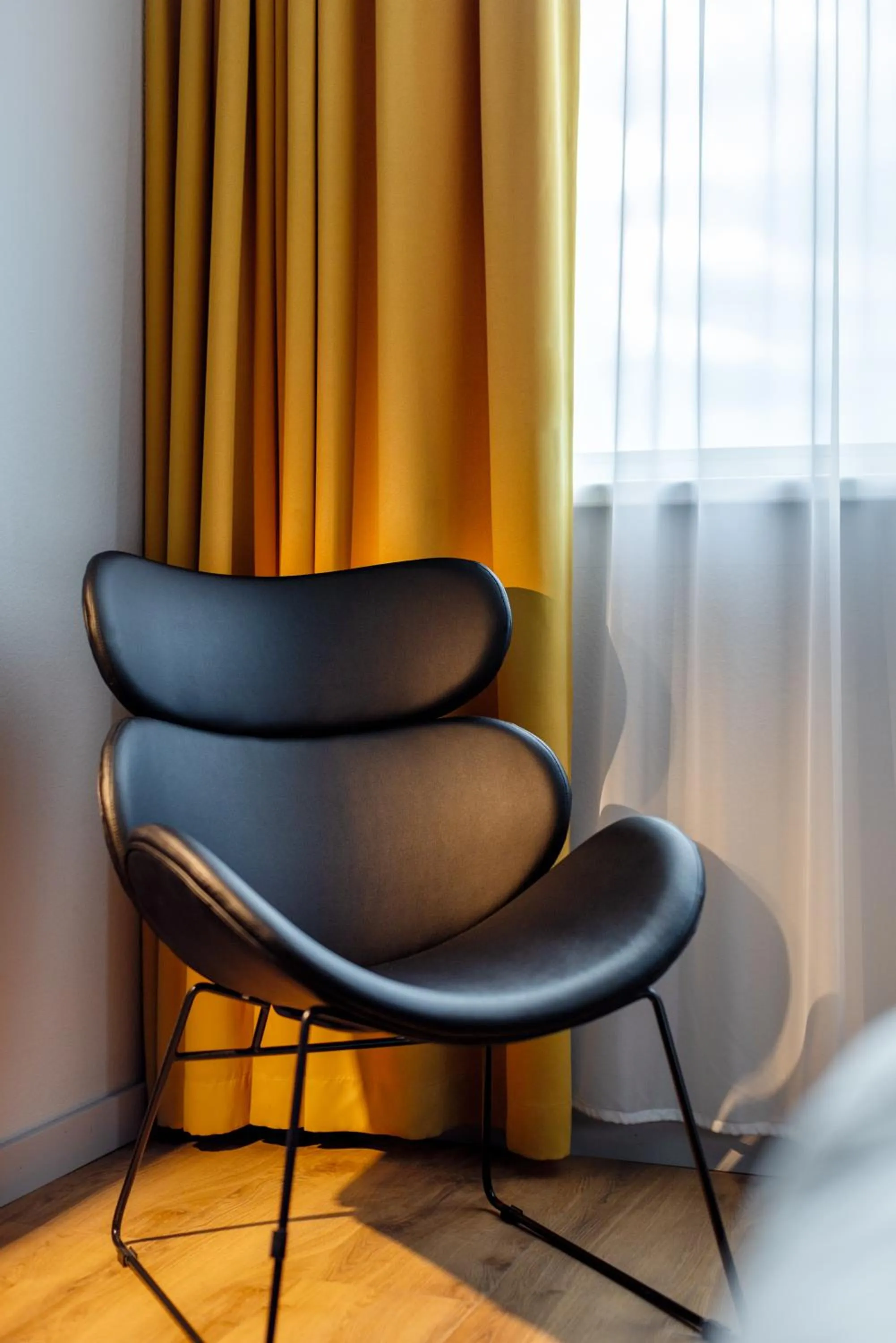 Bedroom in Metropol Hotel