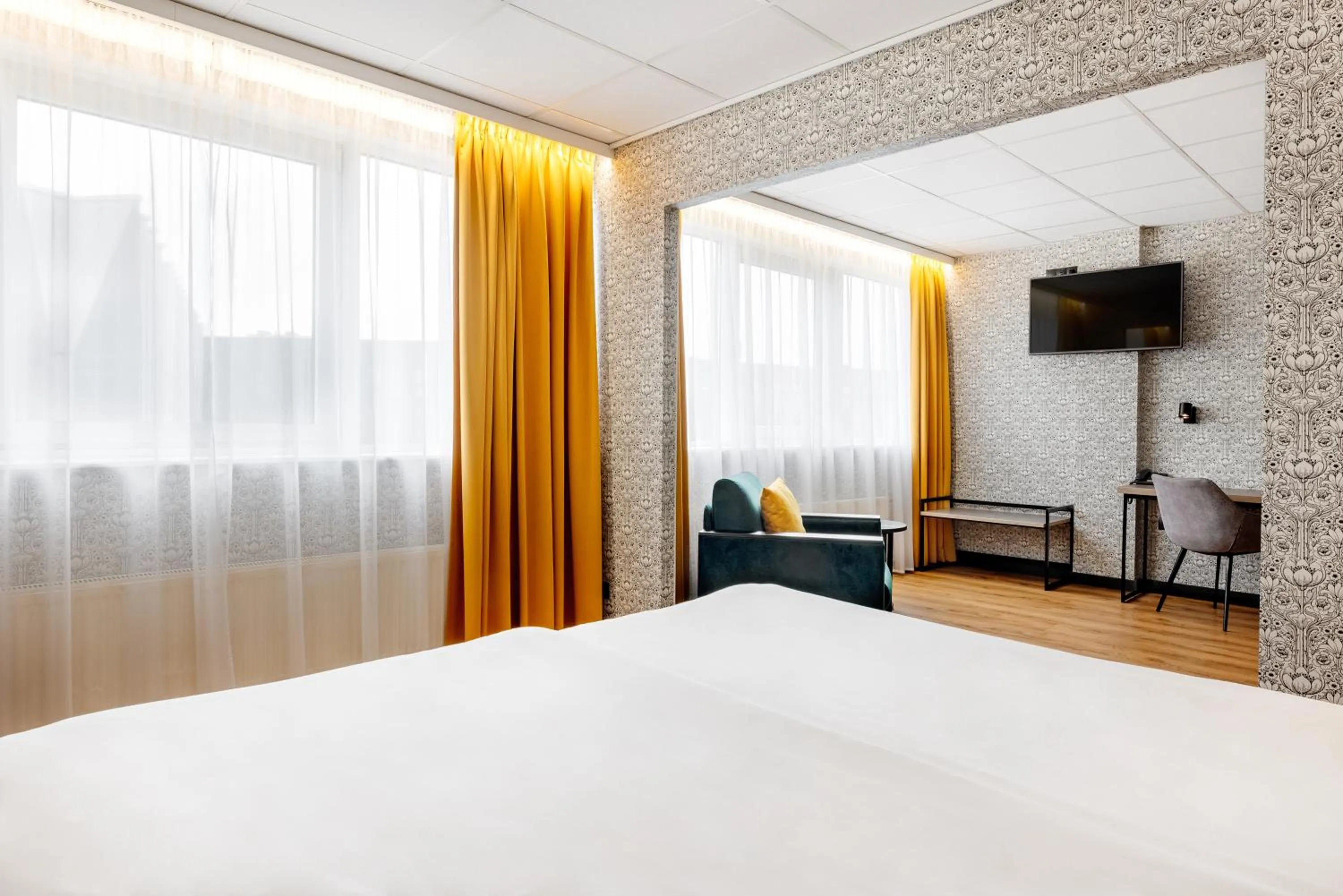 Bedroom, Bed in Metropol Hotel