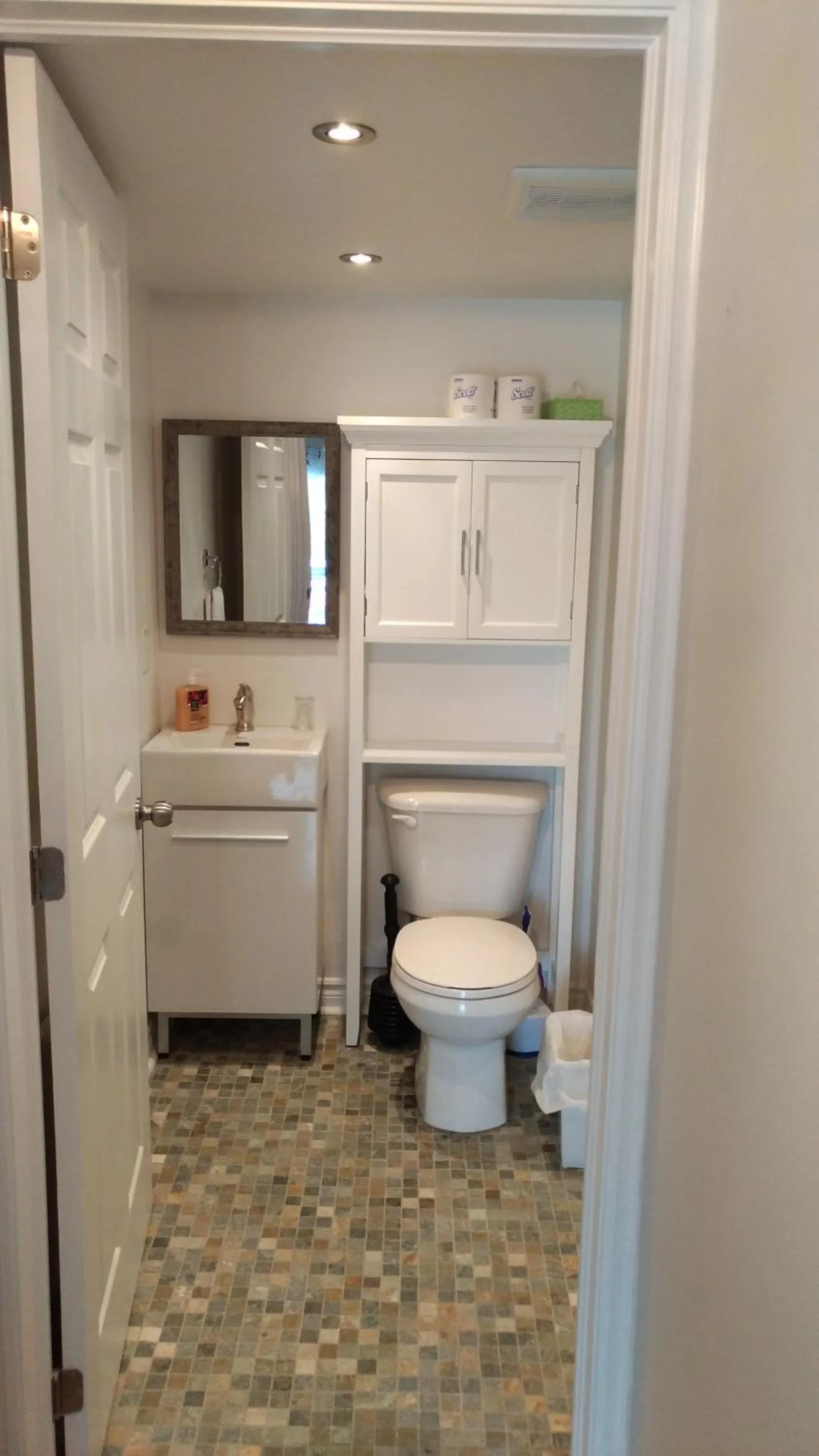 Toilet in Les Appartements de La Bergeronnette