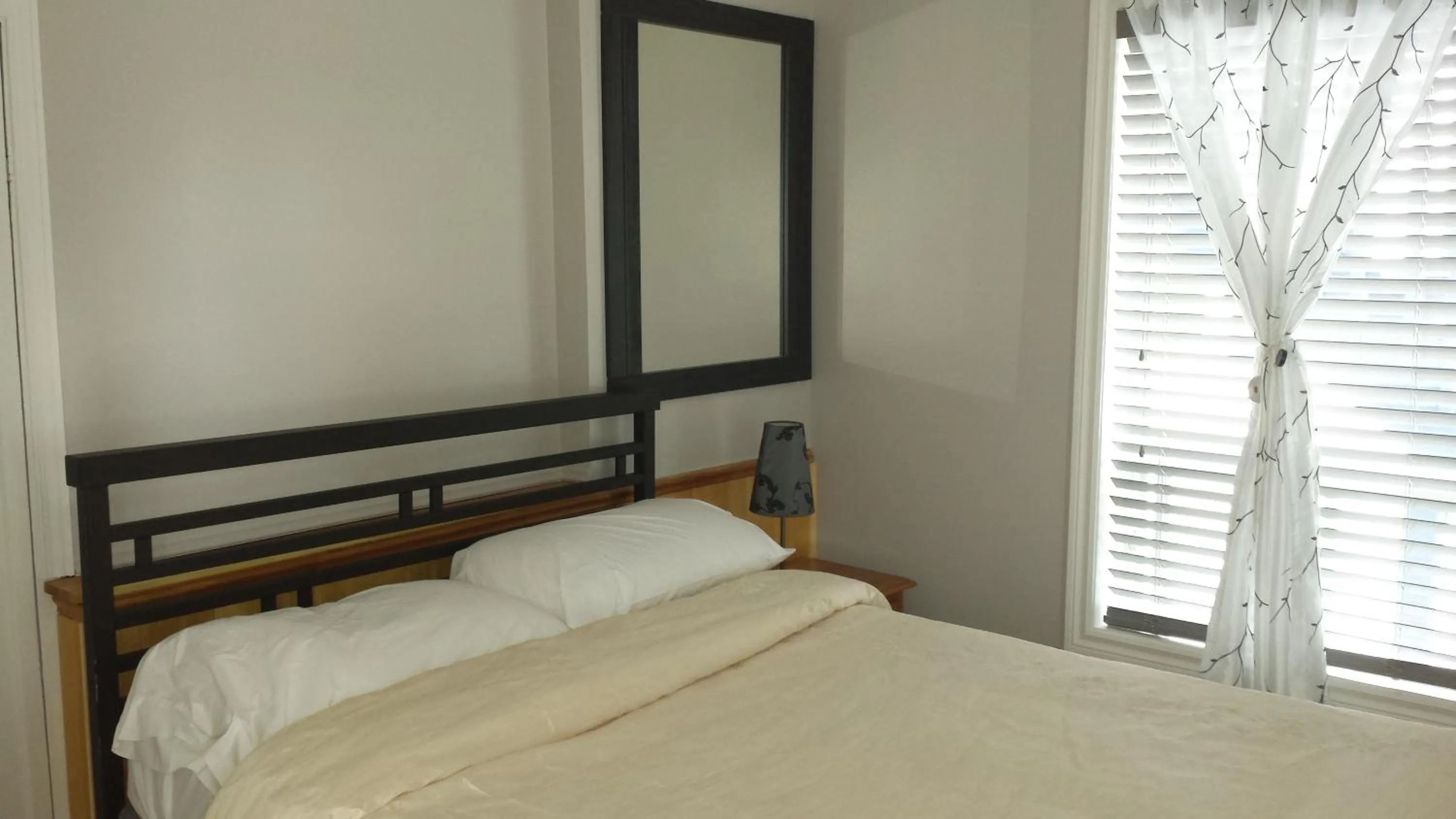 Bedroom, Bed in Les Appartements de La Bergeronnette