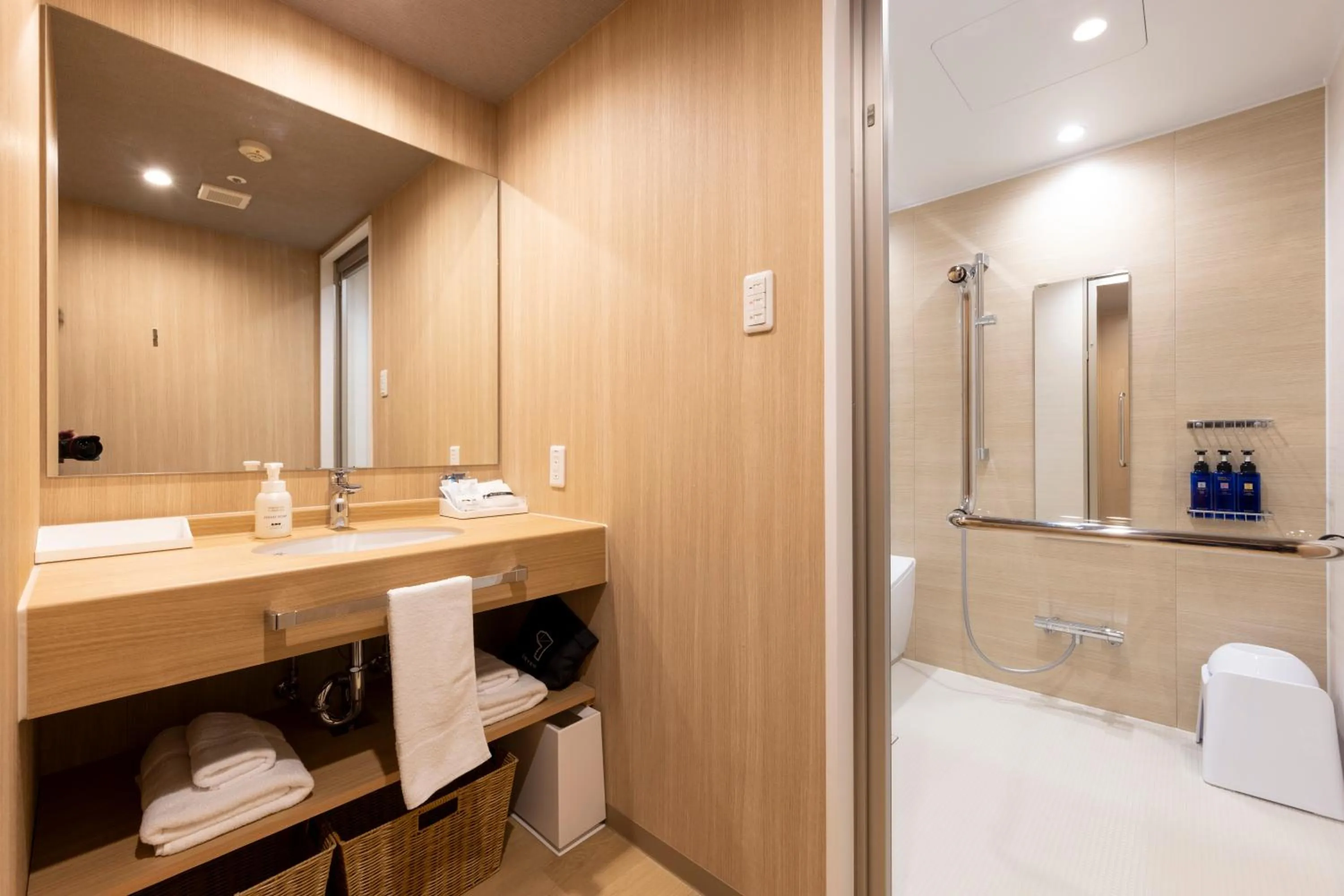 Photo of the whole room in Sanco Inn Iseshi-Ekimae Shikinoyu