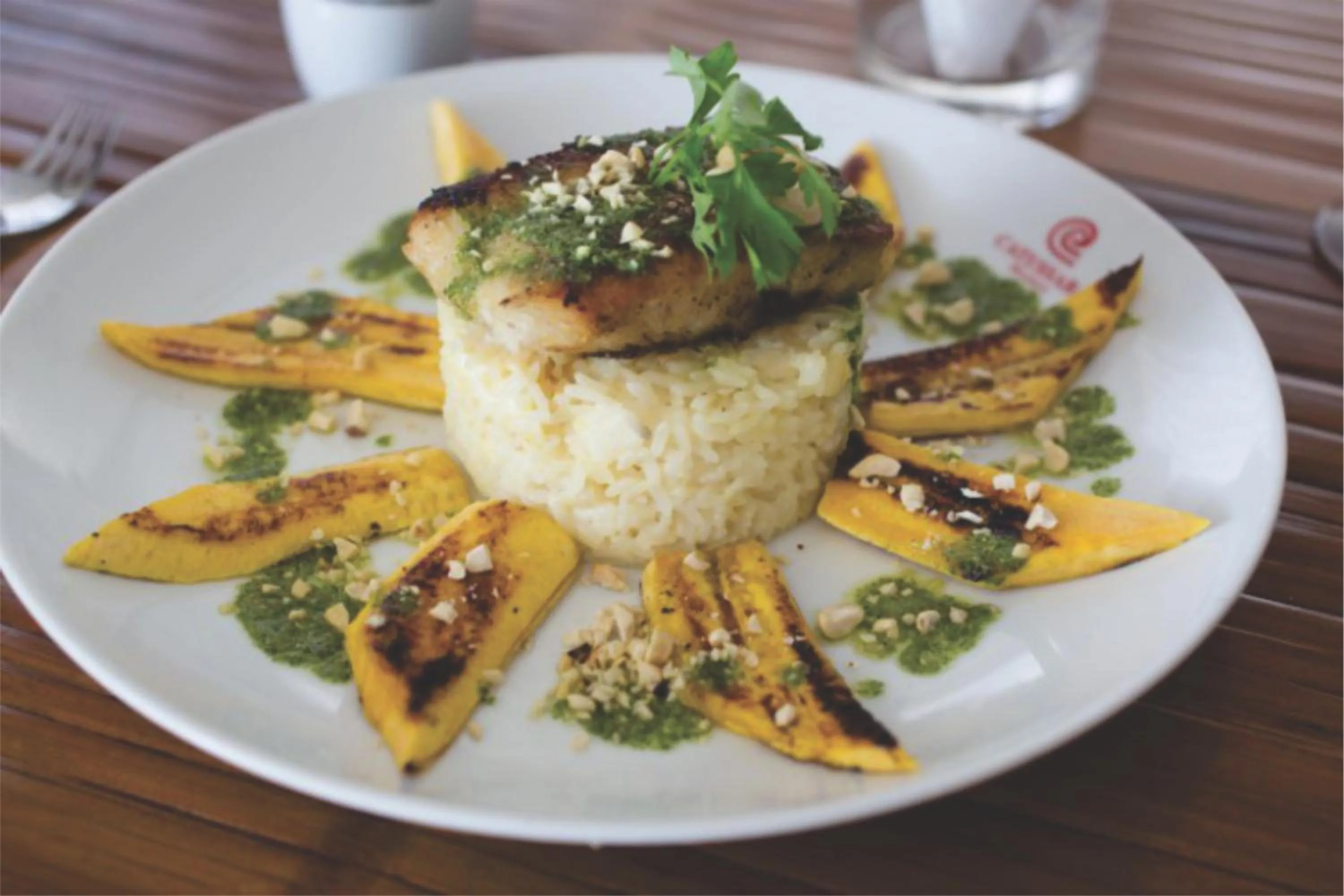 Restaurant/places to eat in Catussaba Business Hotel