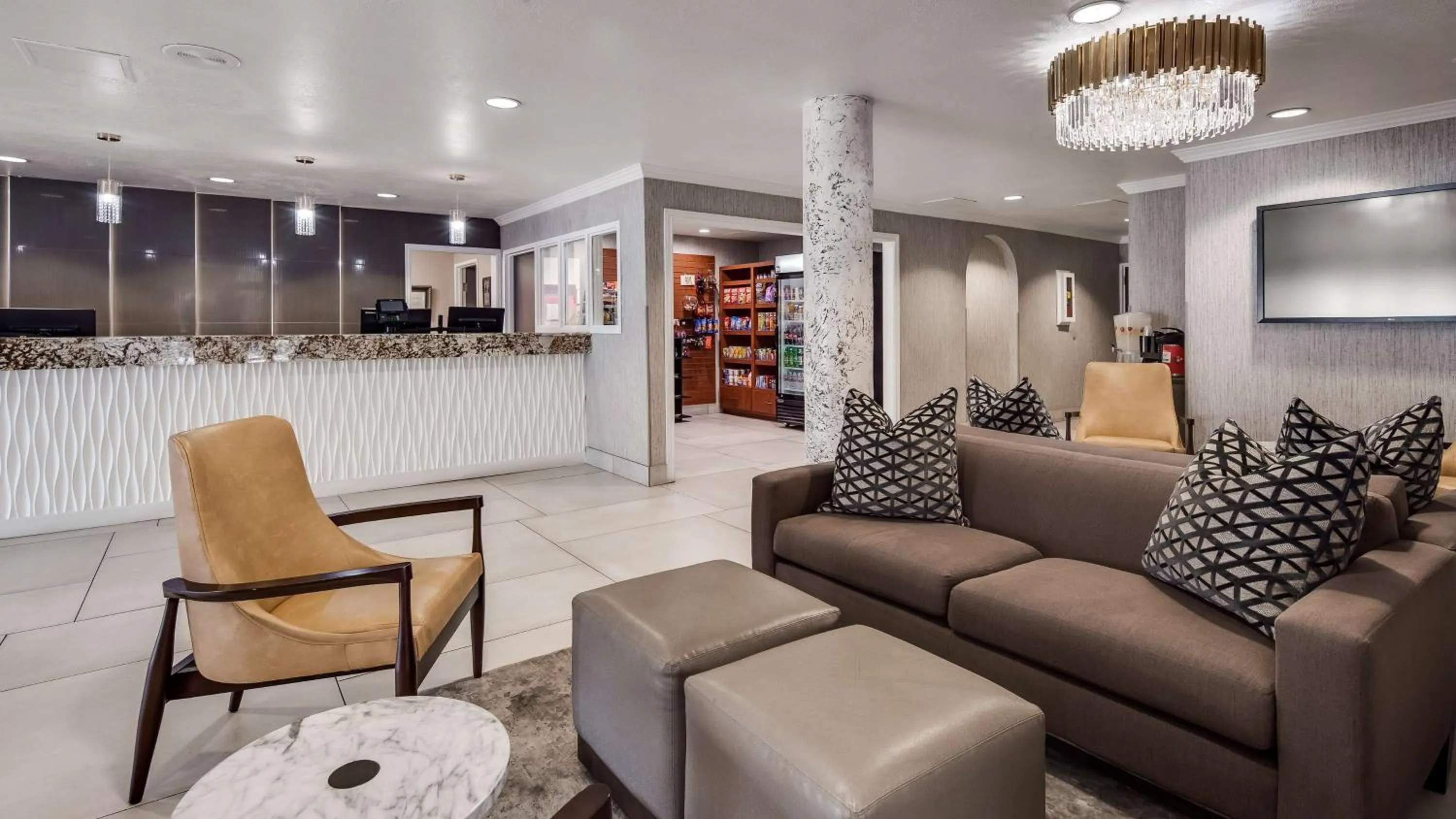 Lobby or reception in Best Western Plus Abbey Inn