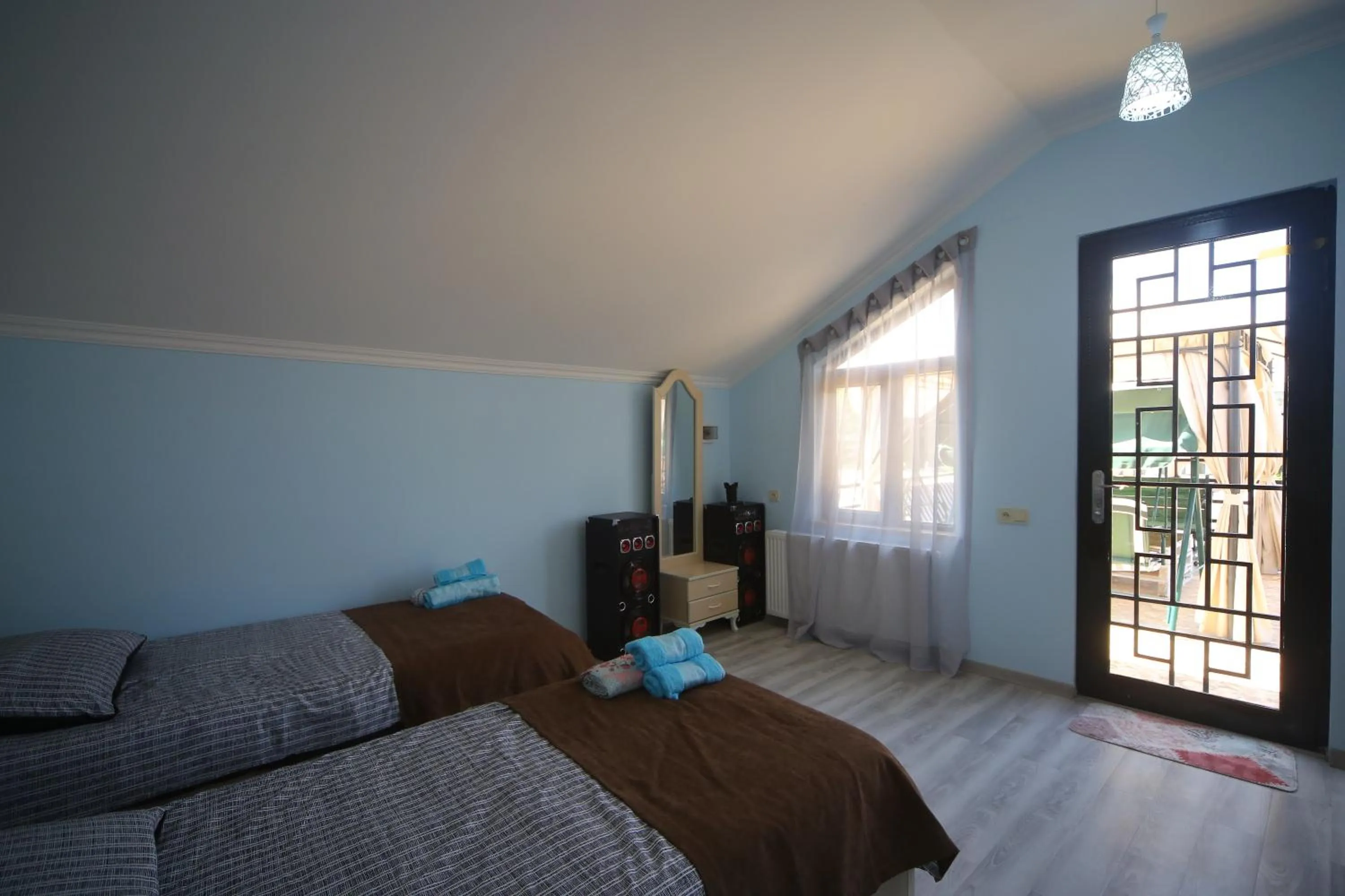 Bedroom, Bed in Hotel Balcony