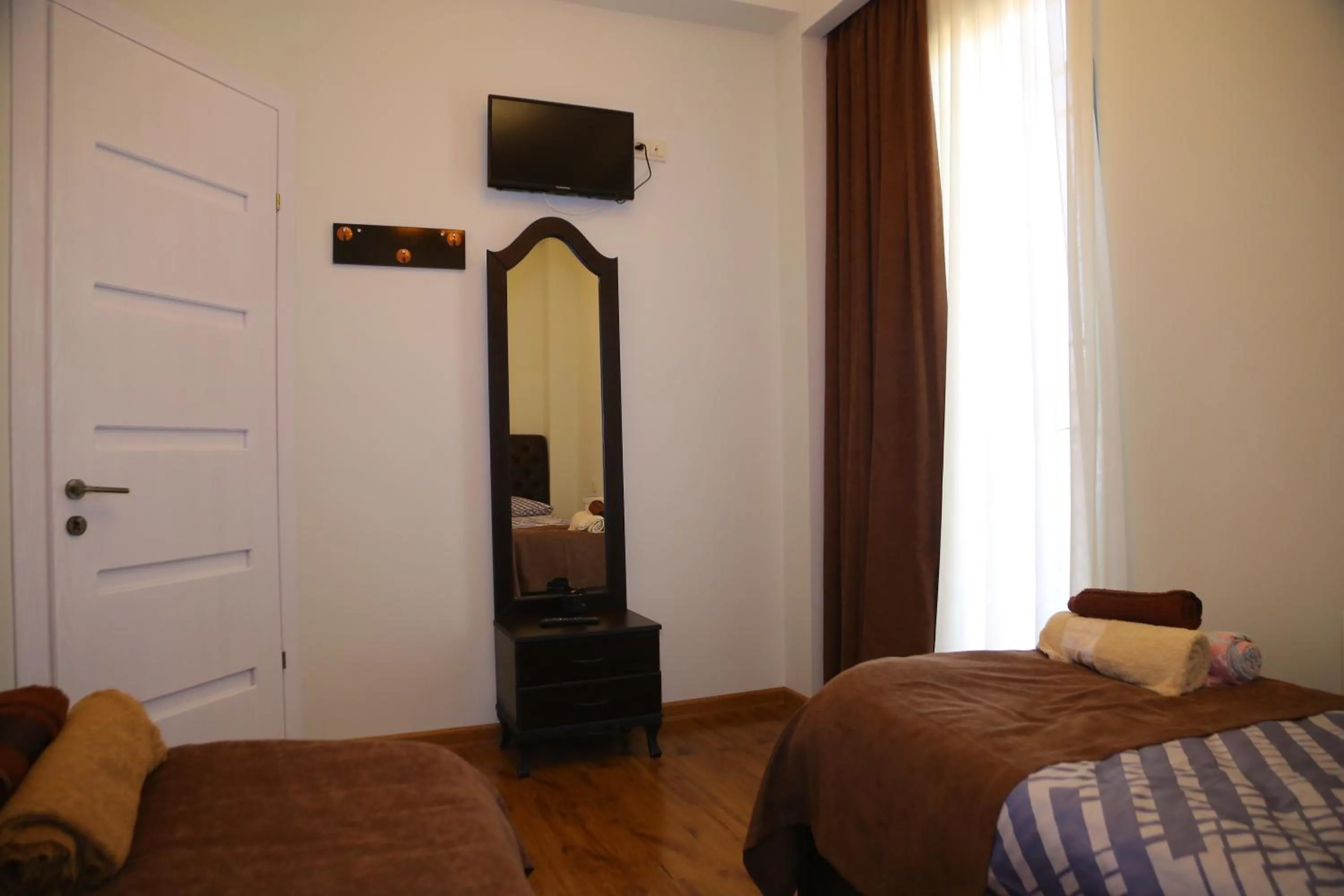 TV and multimedia, Bed in Hotel Balcony