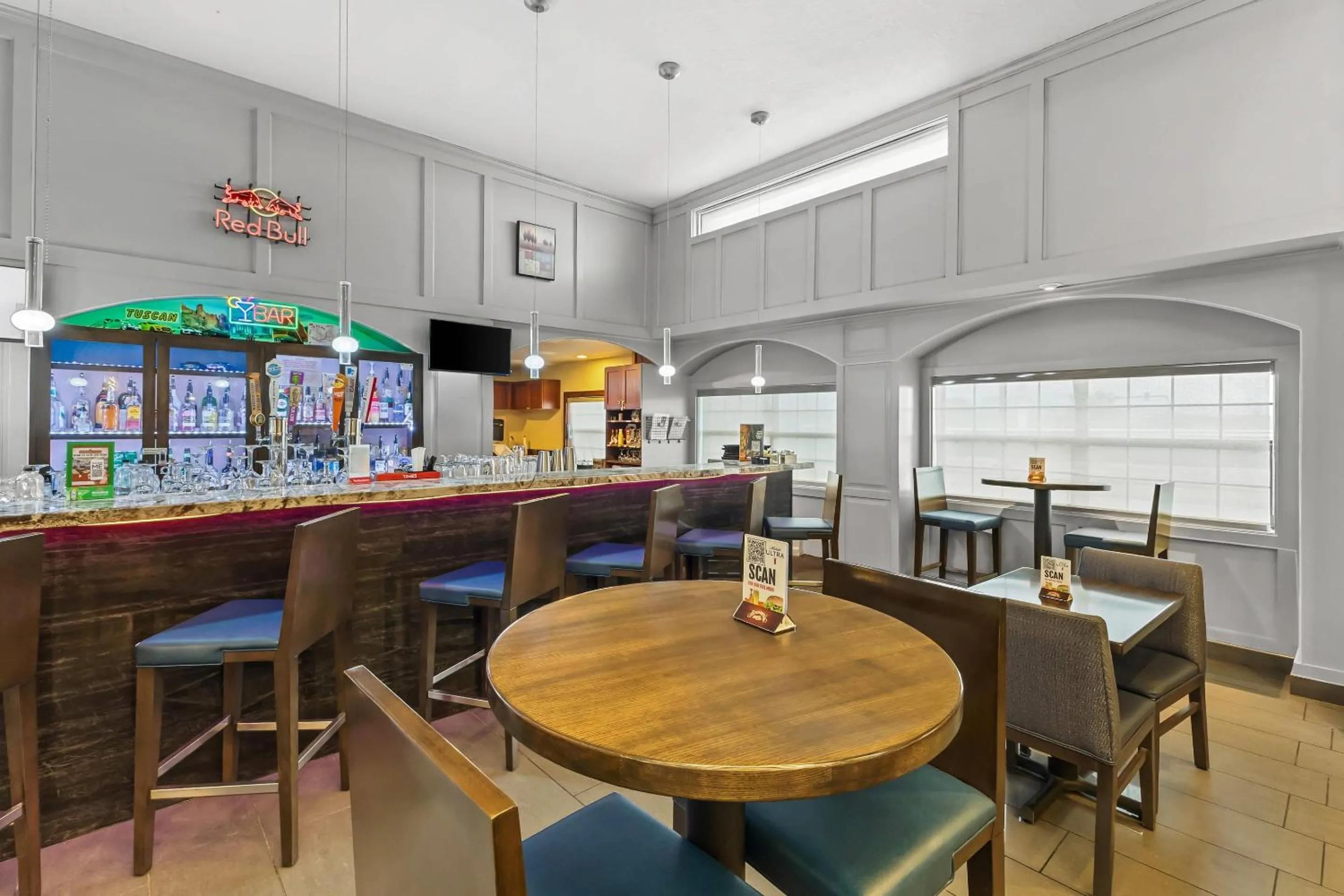 Restaurant/places to eat in Radisson Hotel Salt Lake City Airport