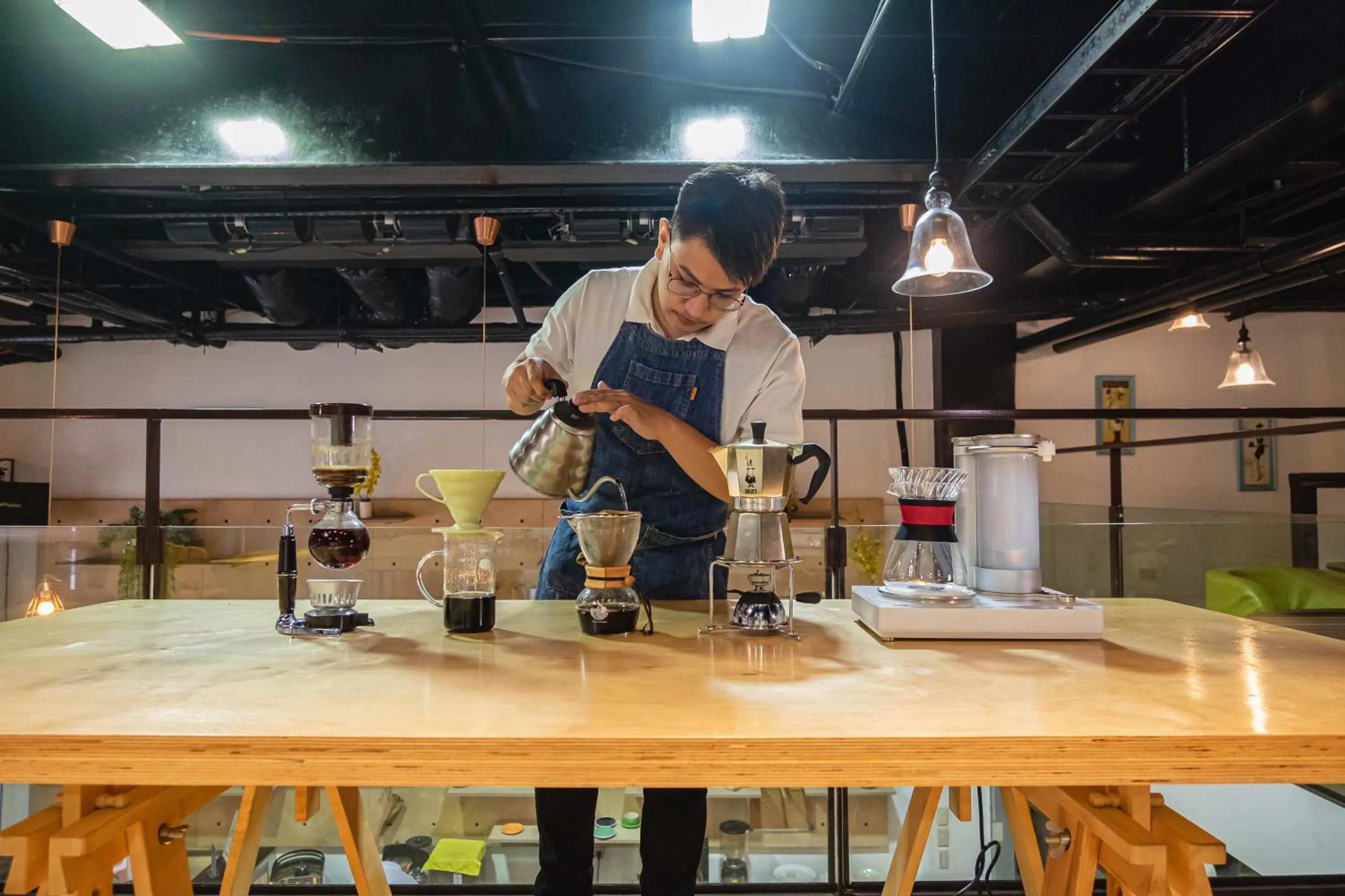 Coffee/tea facilities in Le Charmé Suites - Subic