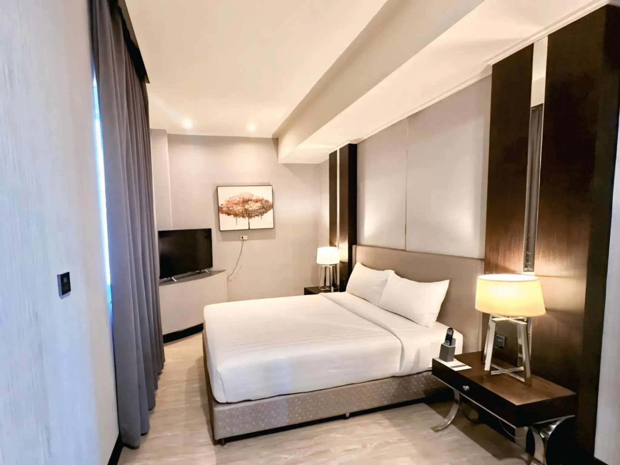 Standard Queen Room in Le Charmé Suites - Subic Standard Queen Room in Le Charmé Suites - Subic