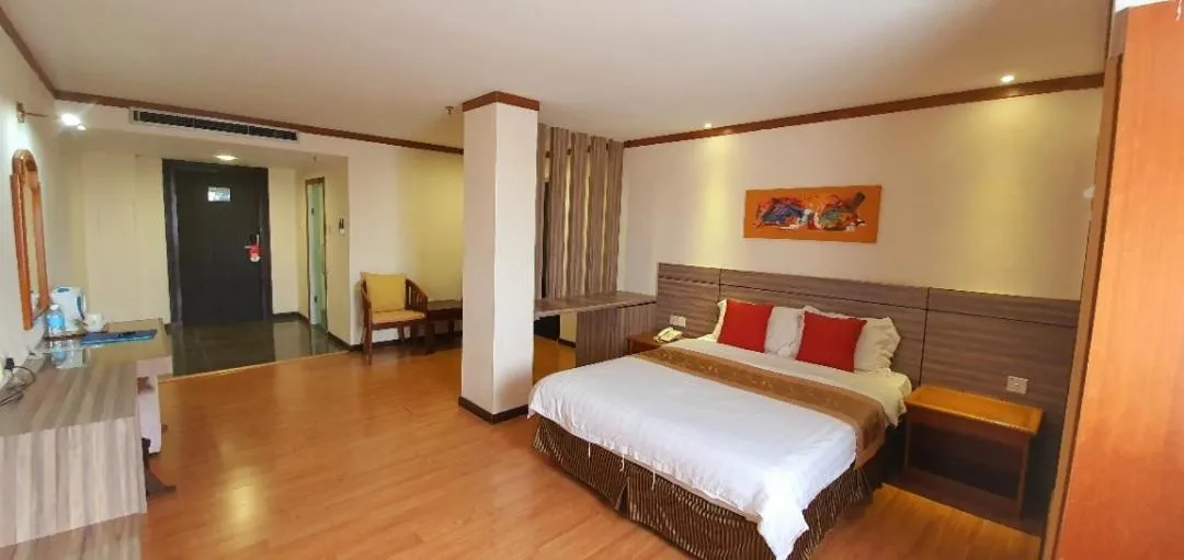 Bed in Kemena Plaza Hotel
