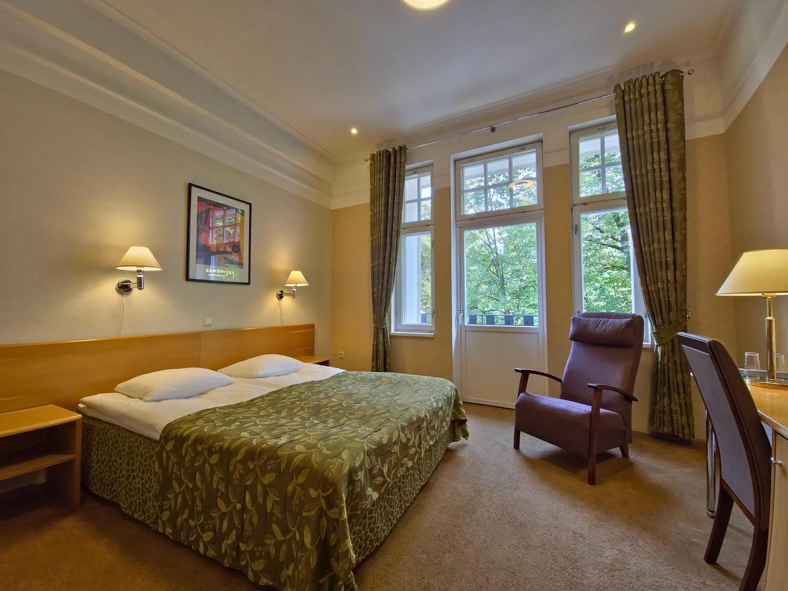 Bed in Barclay Hotel