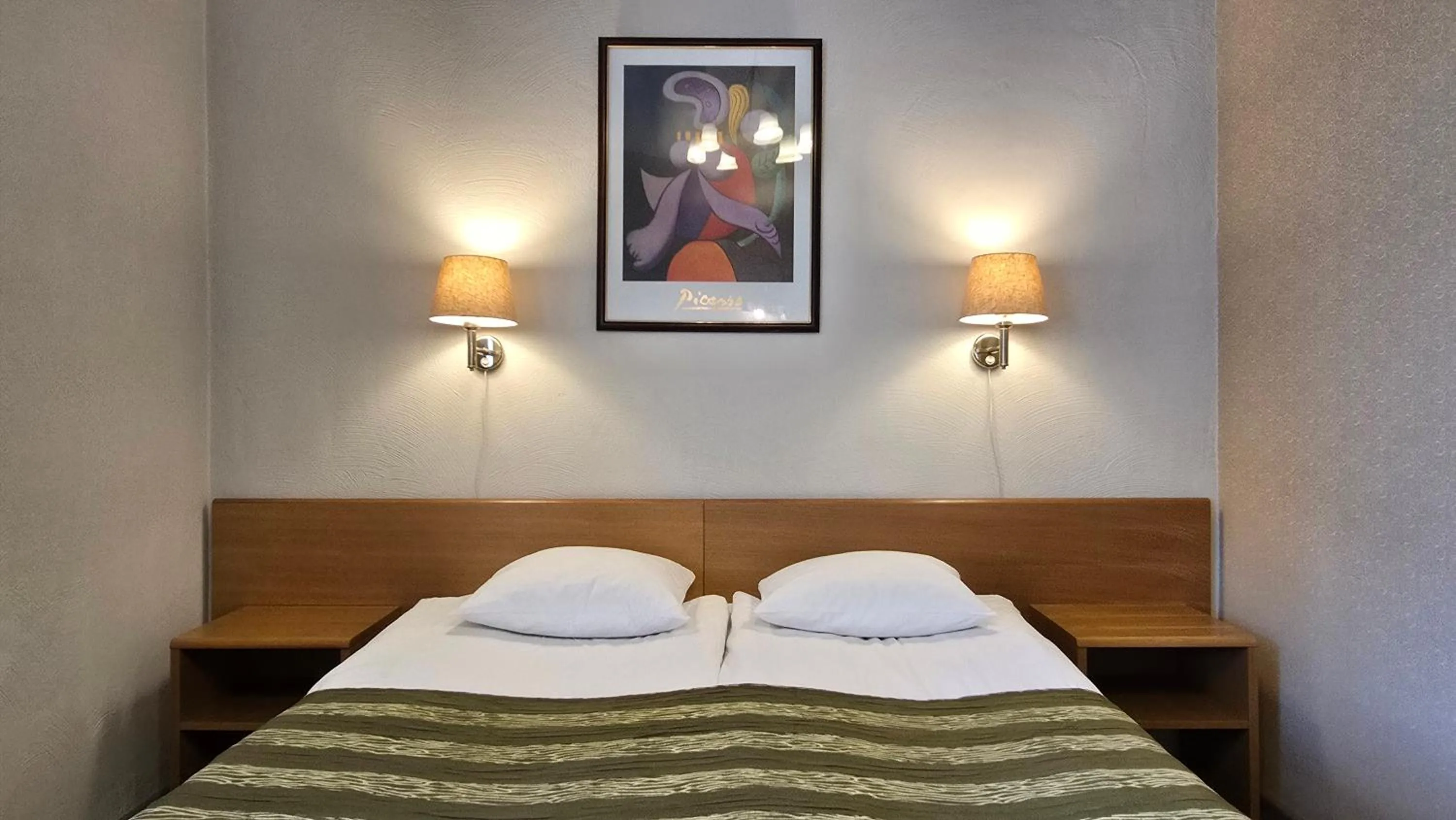 Bed in Barclay Hotel