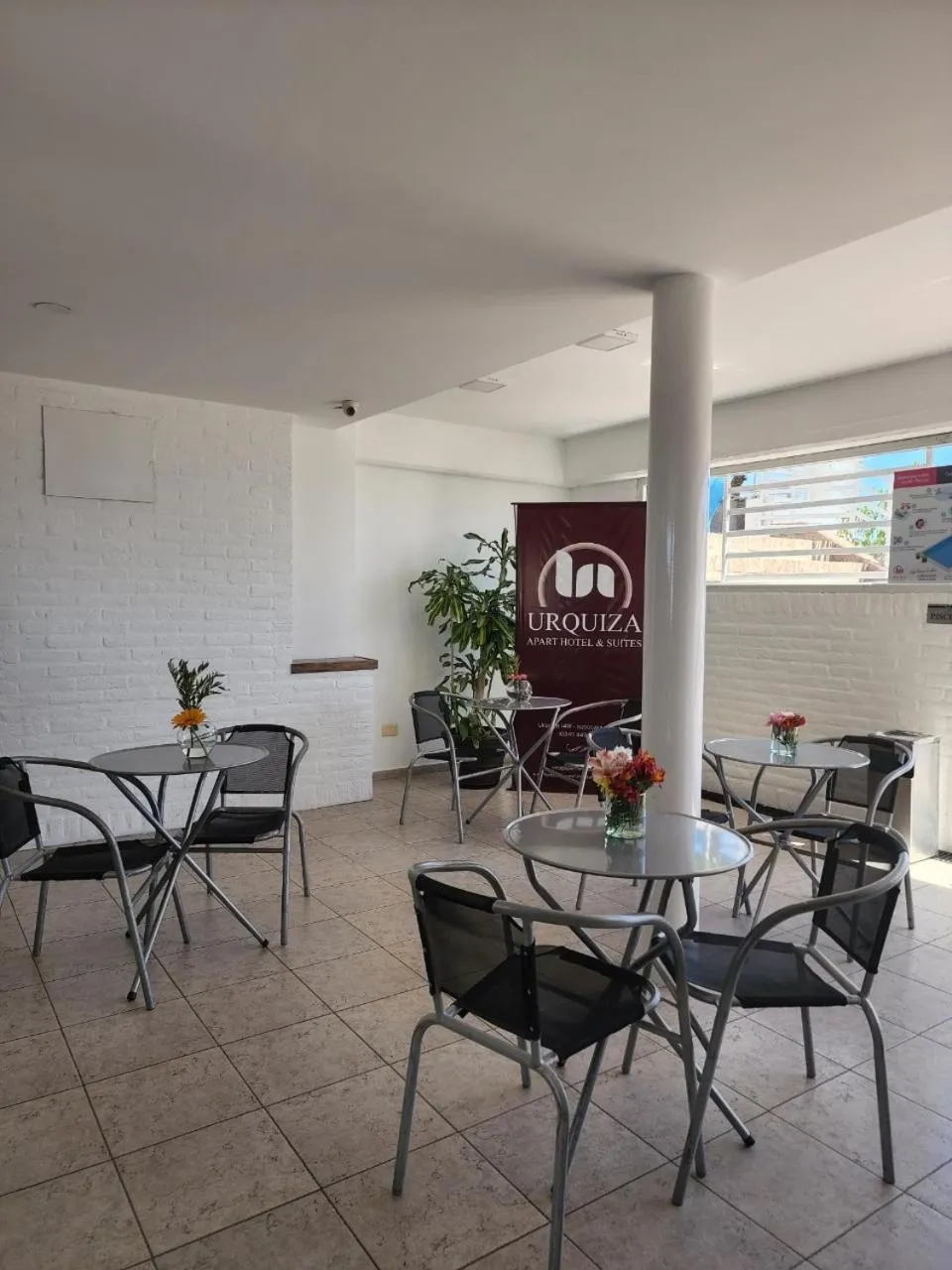 Urquiza Apart Hotel & Suites