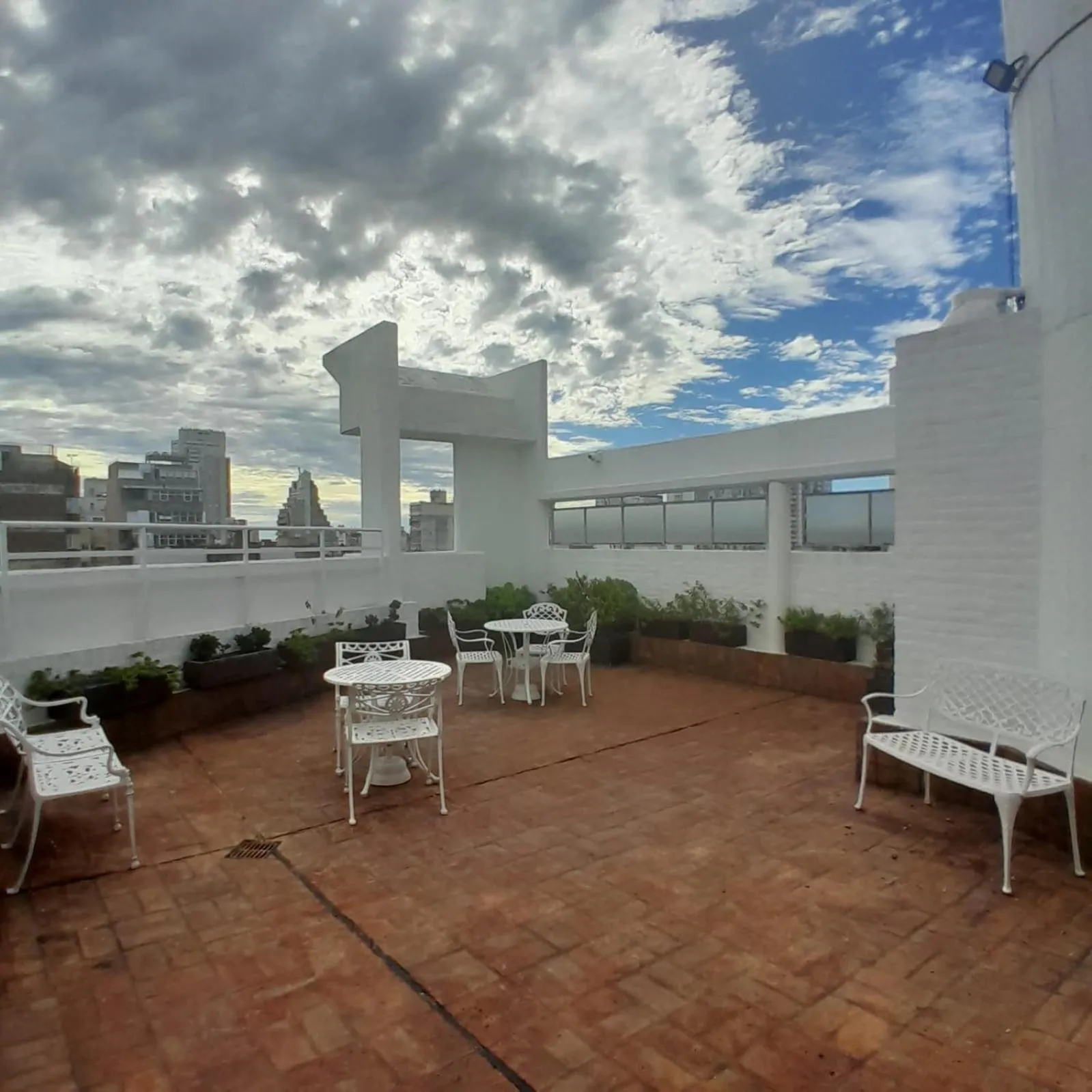 Urquiza Apart Hotel & Suites