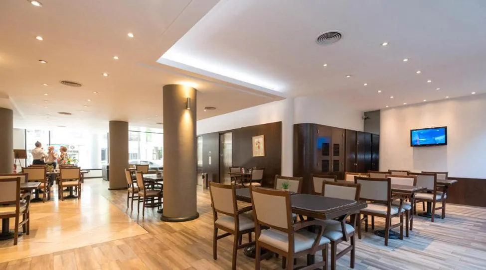 Lounge or bar in Urquiza Apart Hotel & Suites