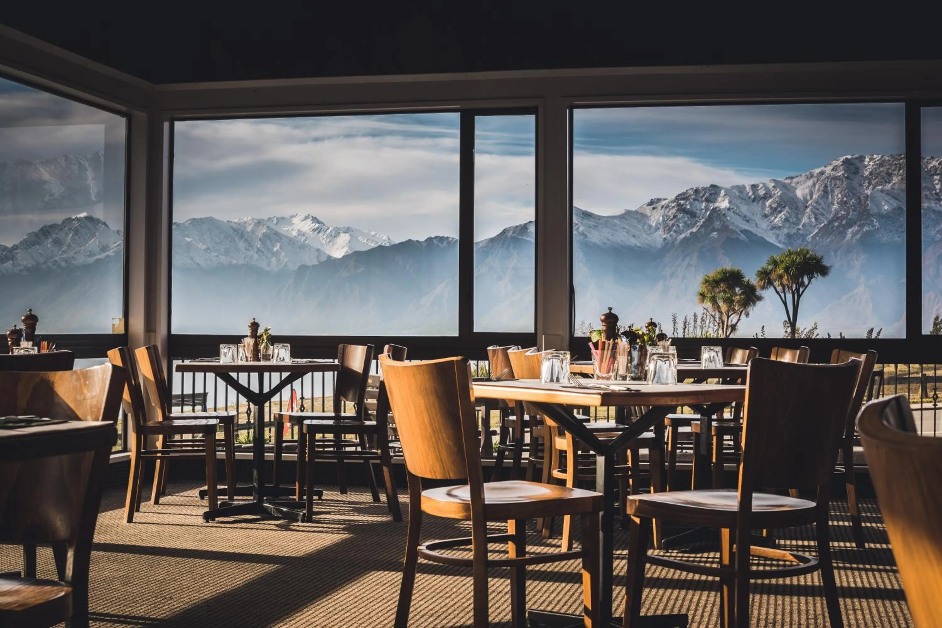 Restaurant/places to eat in Hawea Hotel