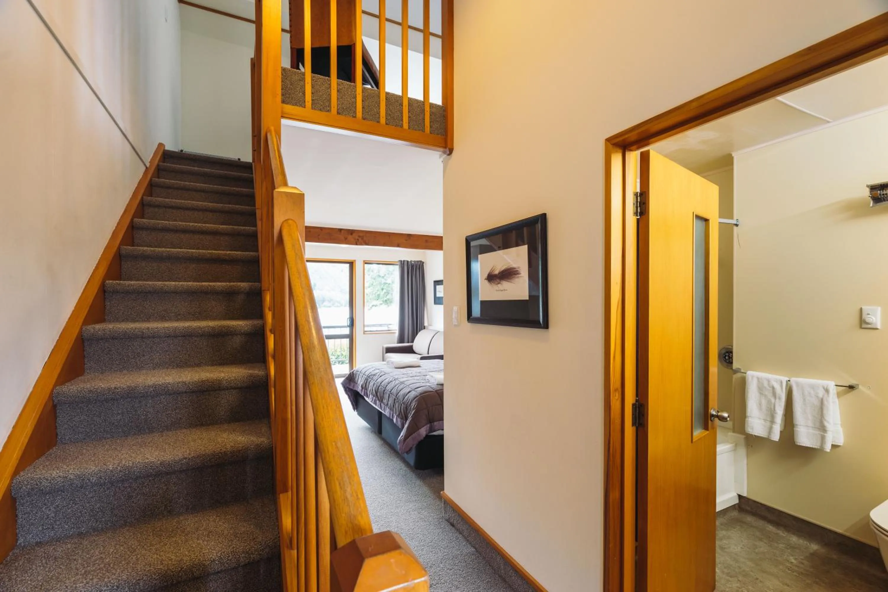 Bedroom, Bed in Hawea Hotel