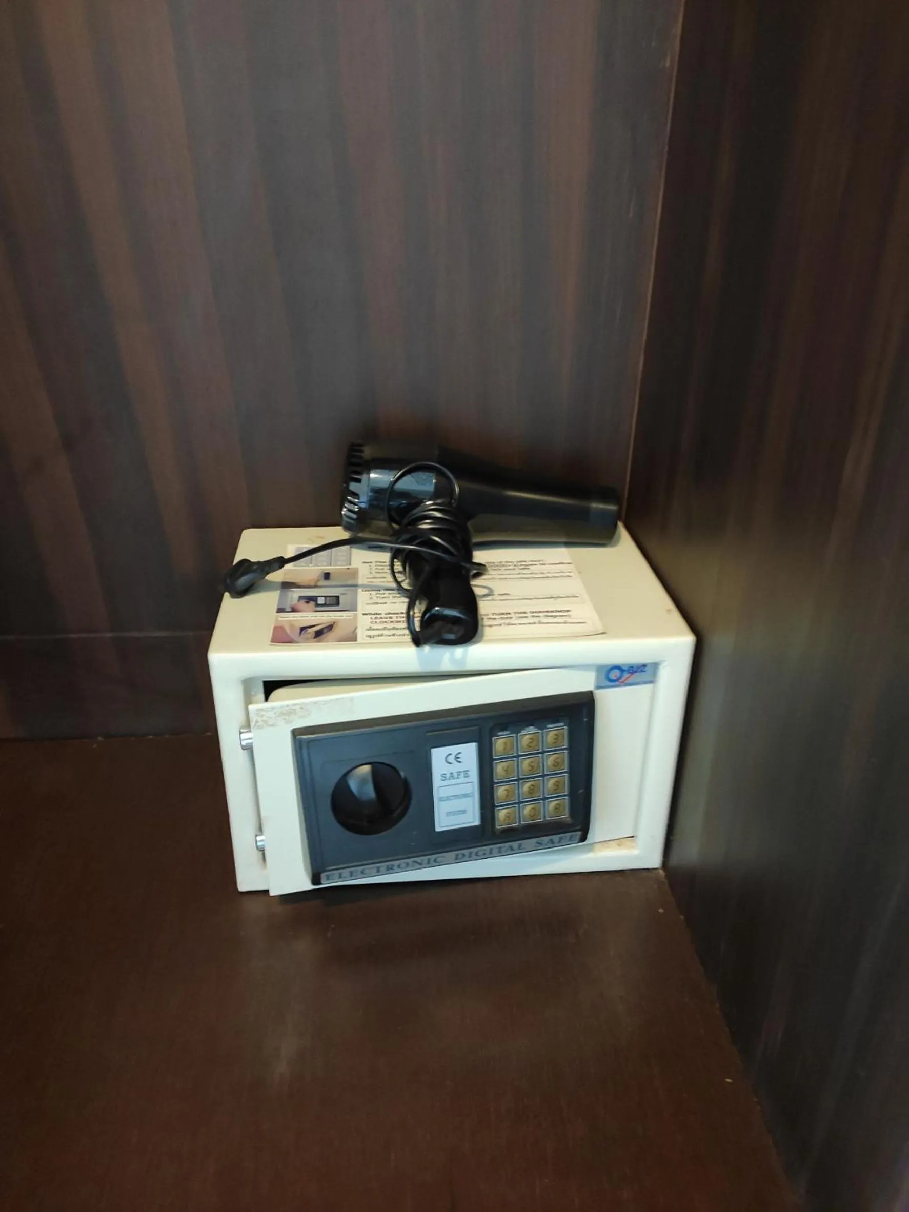 safe in Baan Manthana Hotel, Hua Hin