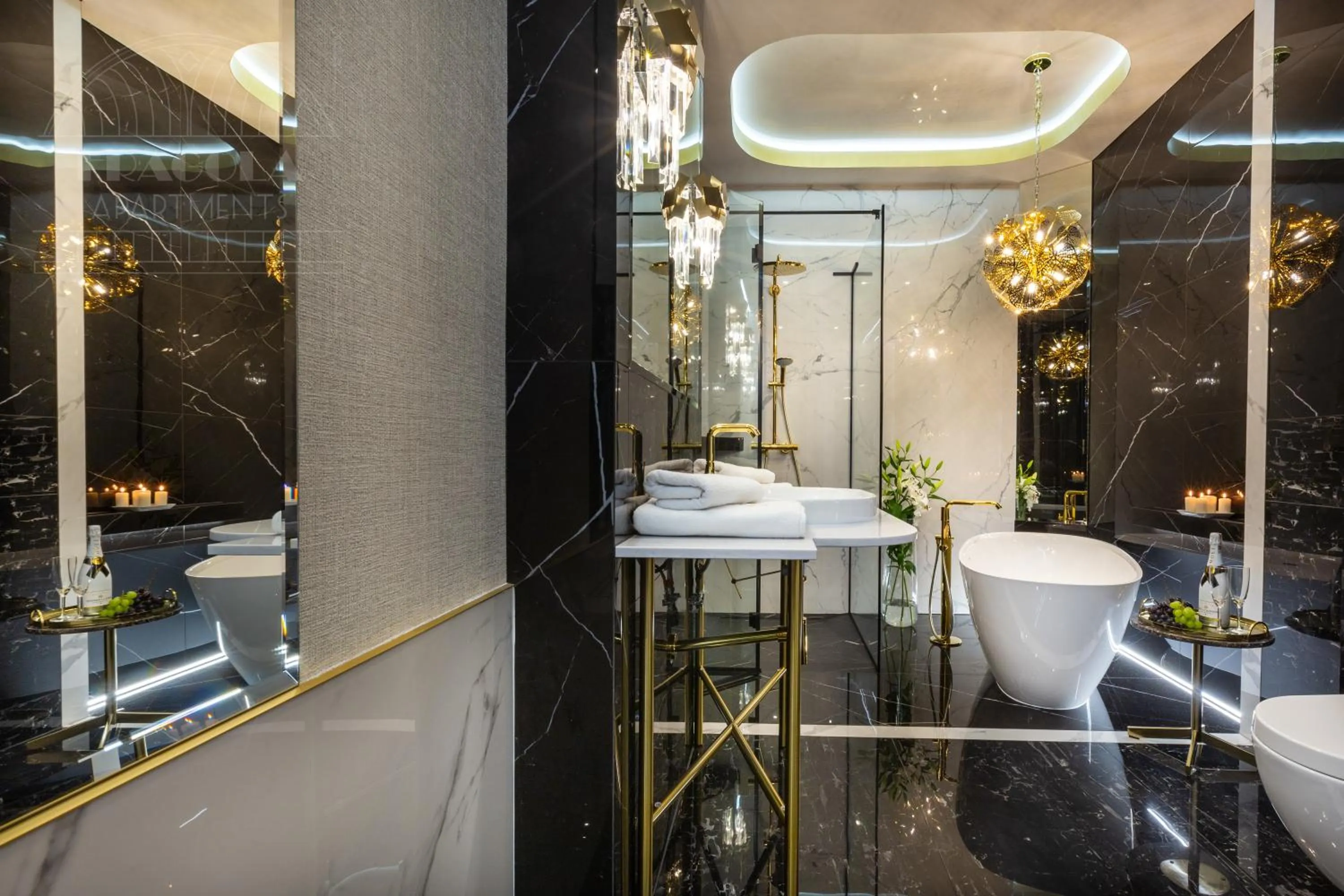 Shower in Feniks Fragola Apartments