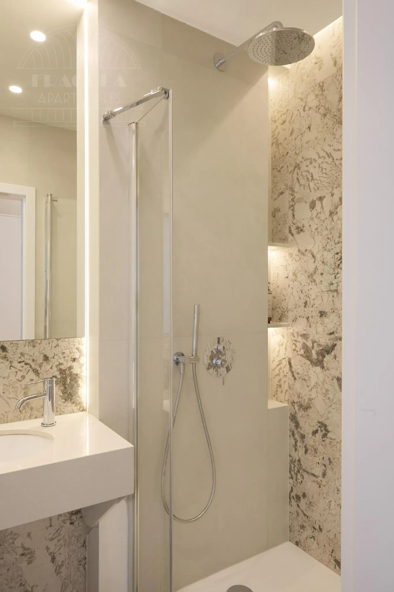 Shower in Feniks Fragola Apartments