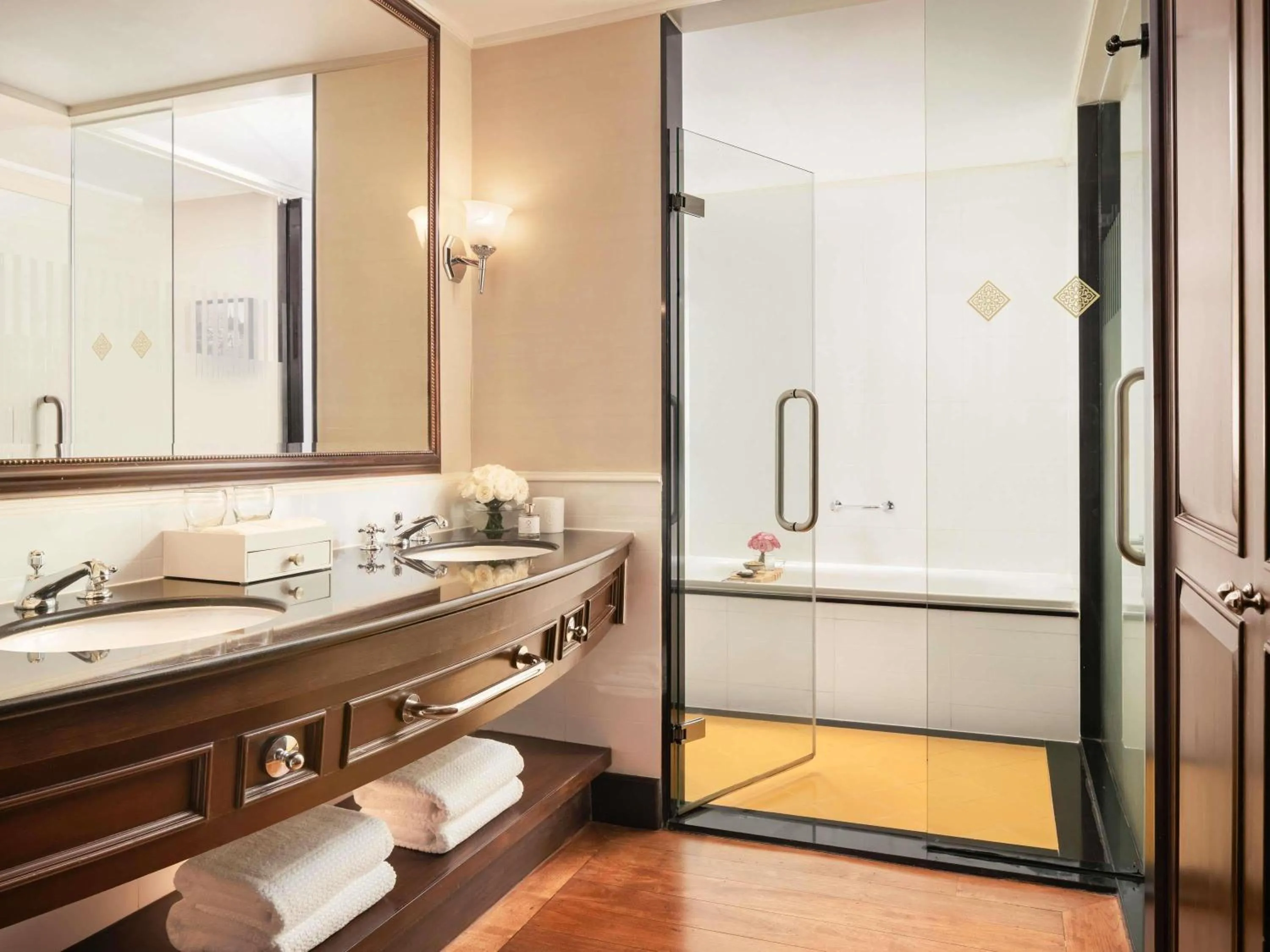 Bathroom in Sofitel Phnom Penh Phokeethra