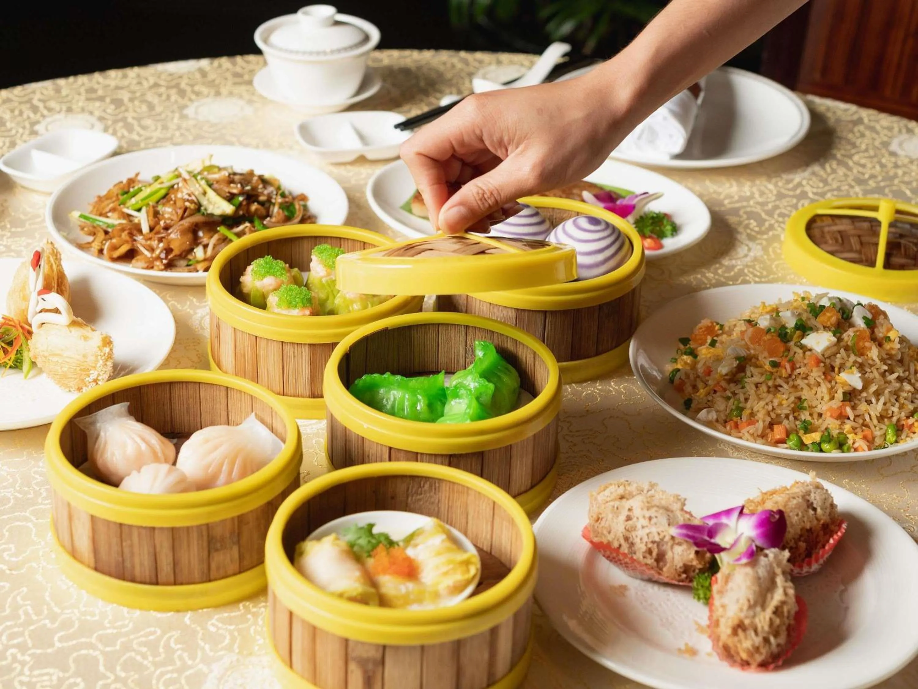 Restaurant/places to eat in Sofitel Phnom Penh Phokeethra