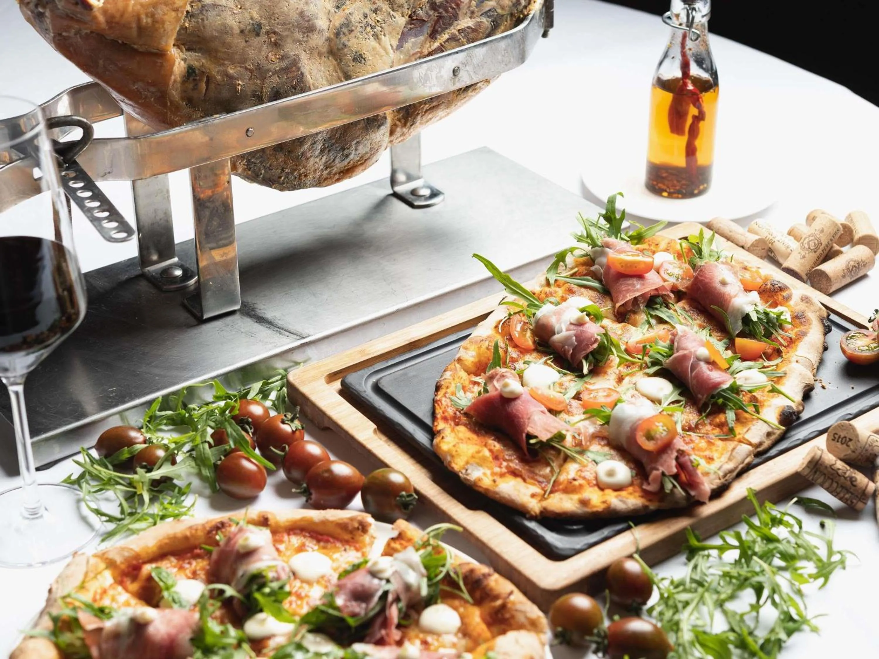 Restaurant/places to eat in Sofitel Phnom Penh Phokeethra