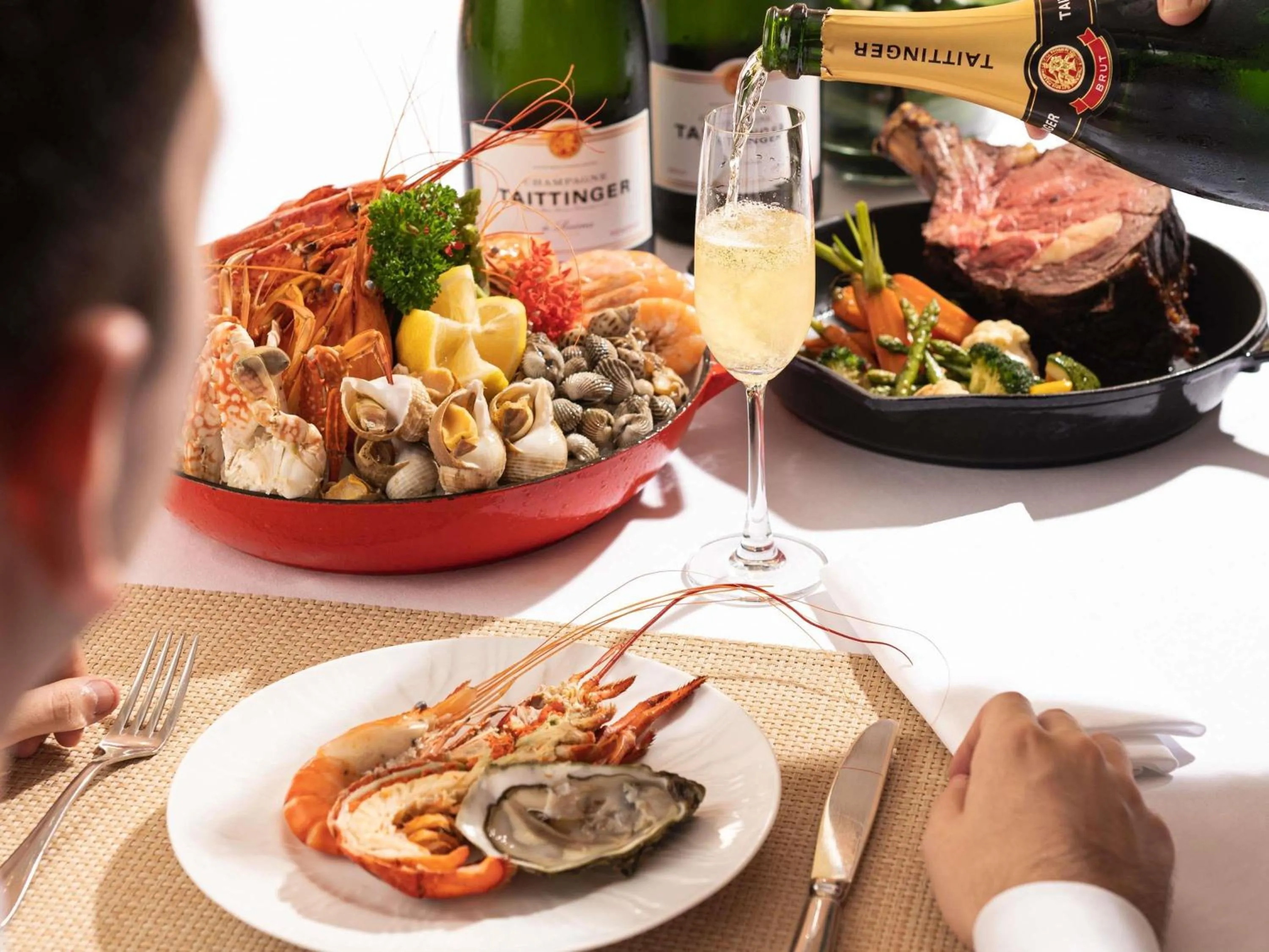 Restaurant/places to eat in Sofitel Phnom Penh Phokeethra