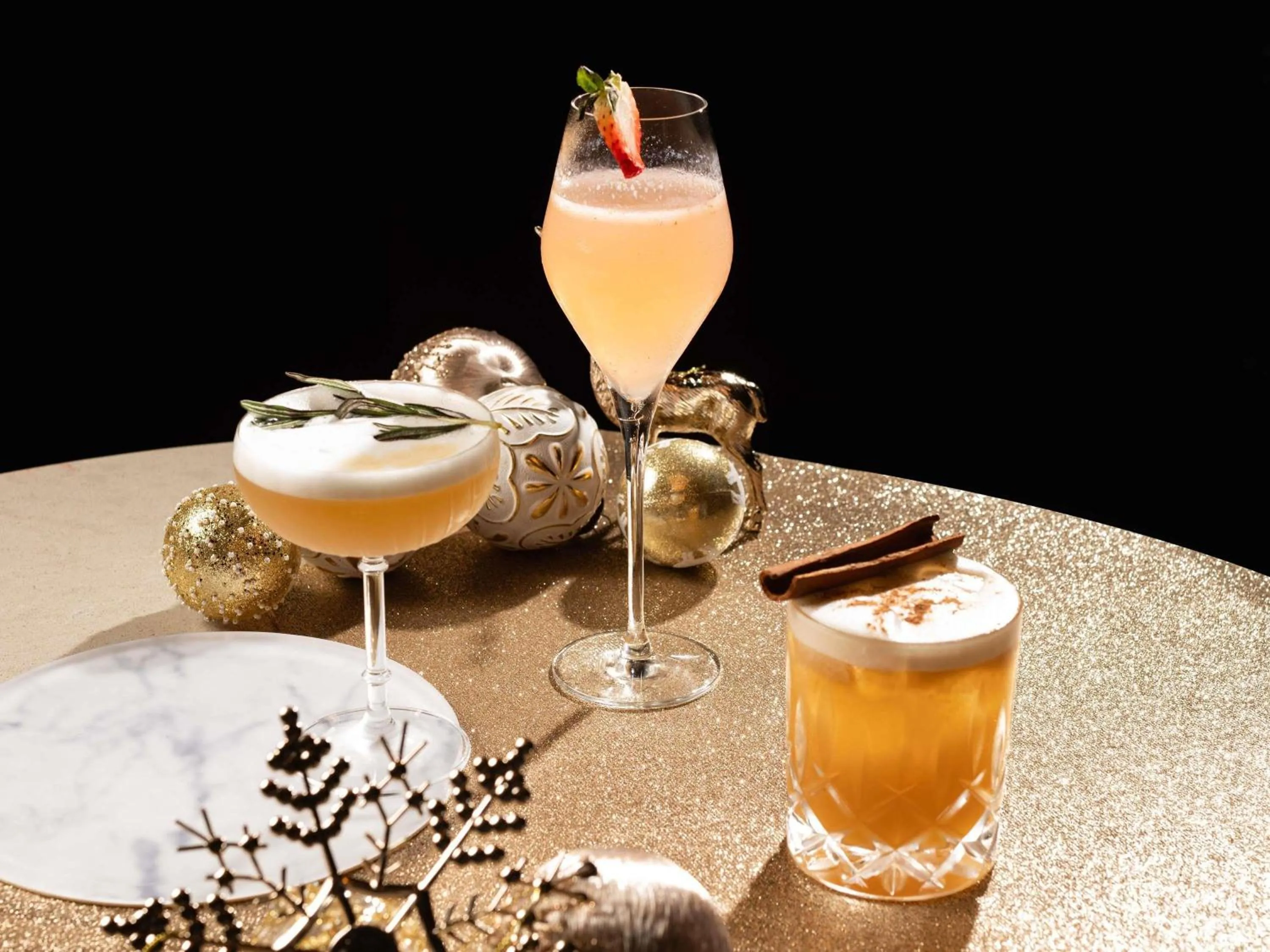 Lounge or bar in Sofitel Phnom Penh Phokeethra