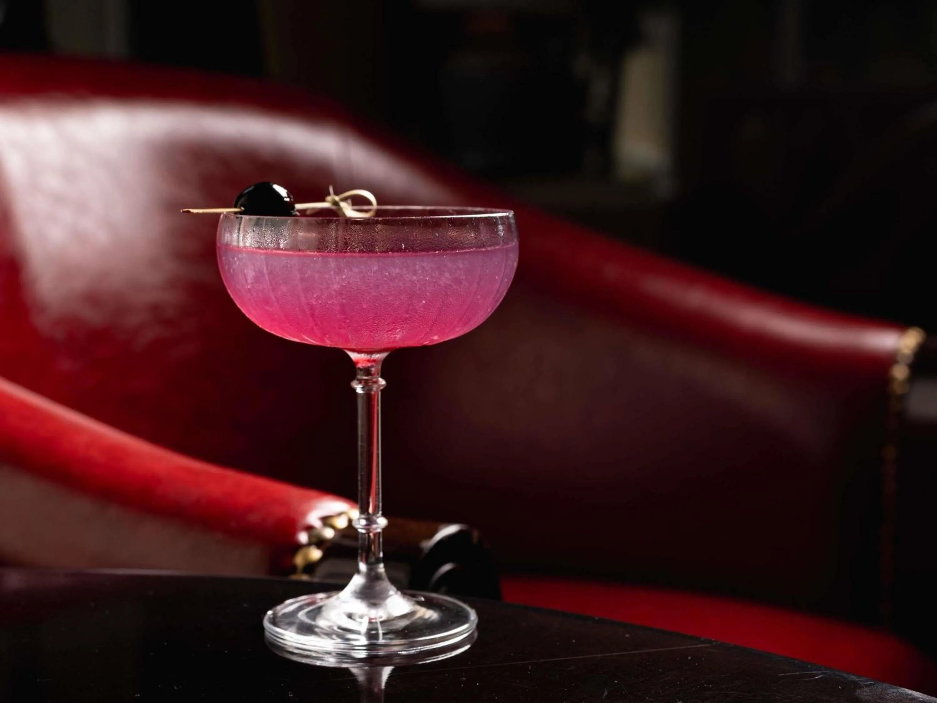 Lounge or bar in Sofitel Phnom Penh Phokeethra