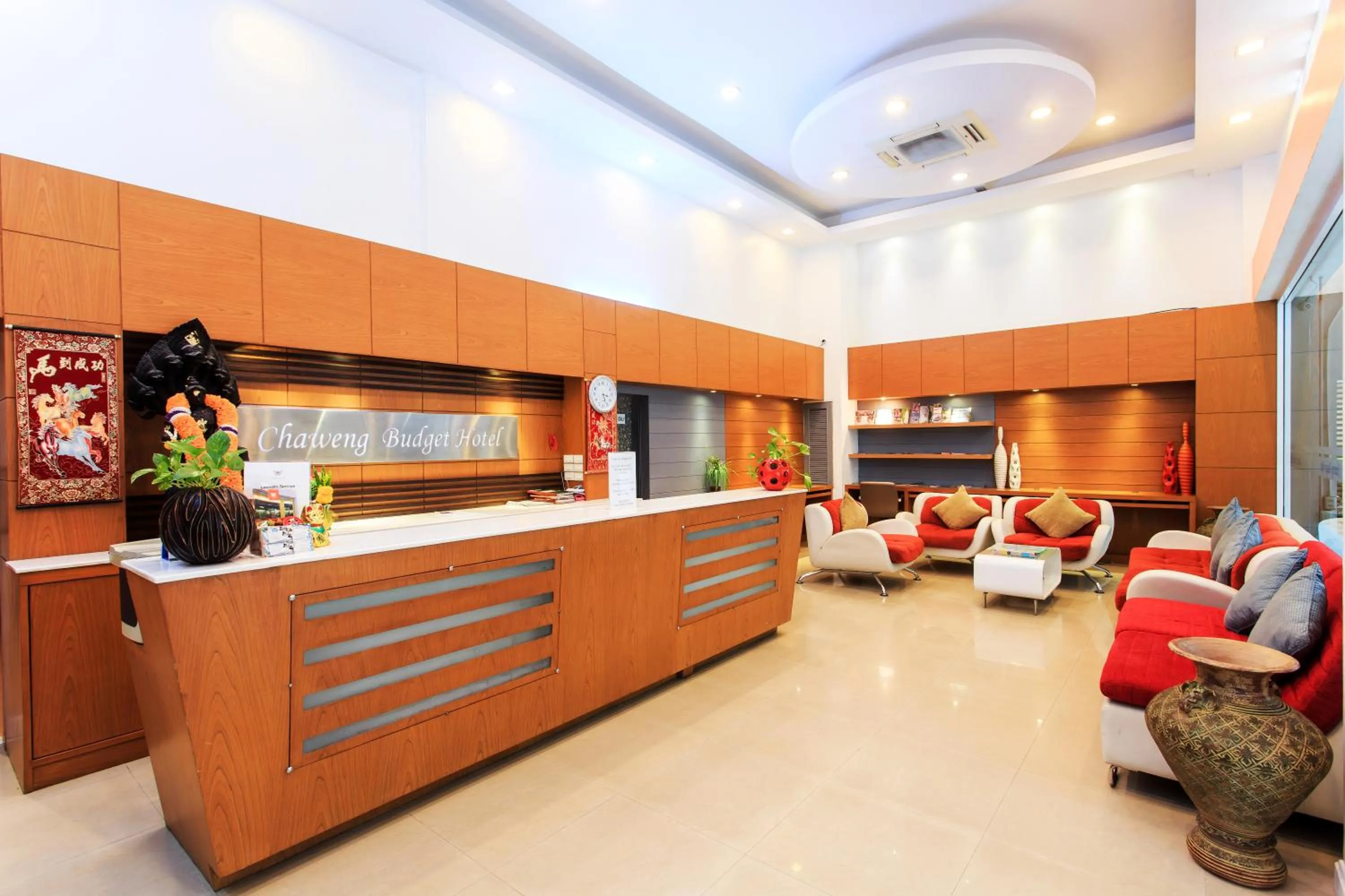 Lobby or reception in Chaweng Budget Hotel