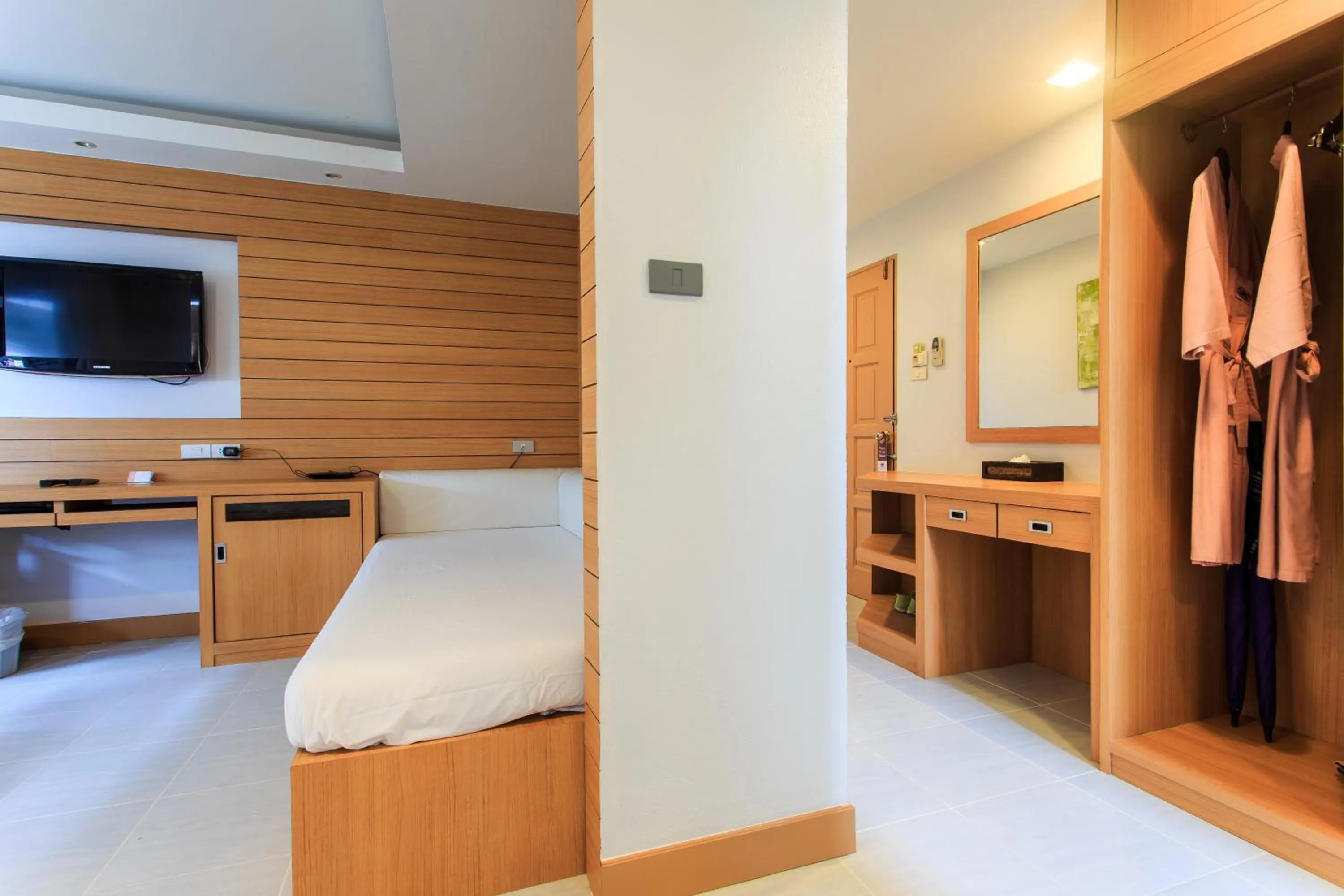 Decorative detail, Bed in Chaweng Budget Hotel